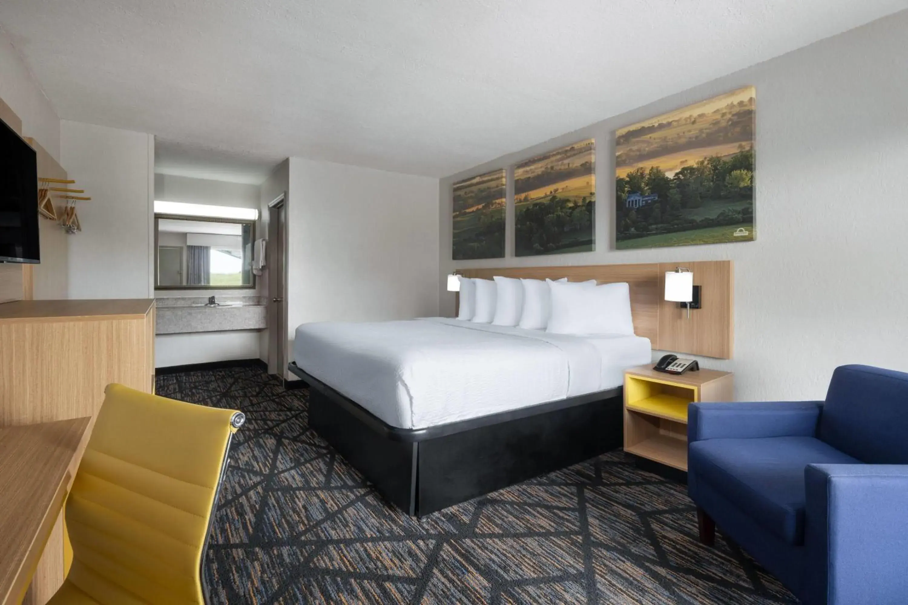 King Room - Non-Smoking in Days Inn by Wyndham Augusta Wheeler Road King Room - Non-Smoking in Days Inn by Wyndham Augusta Wheeler Road