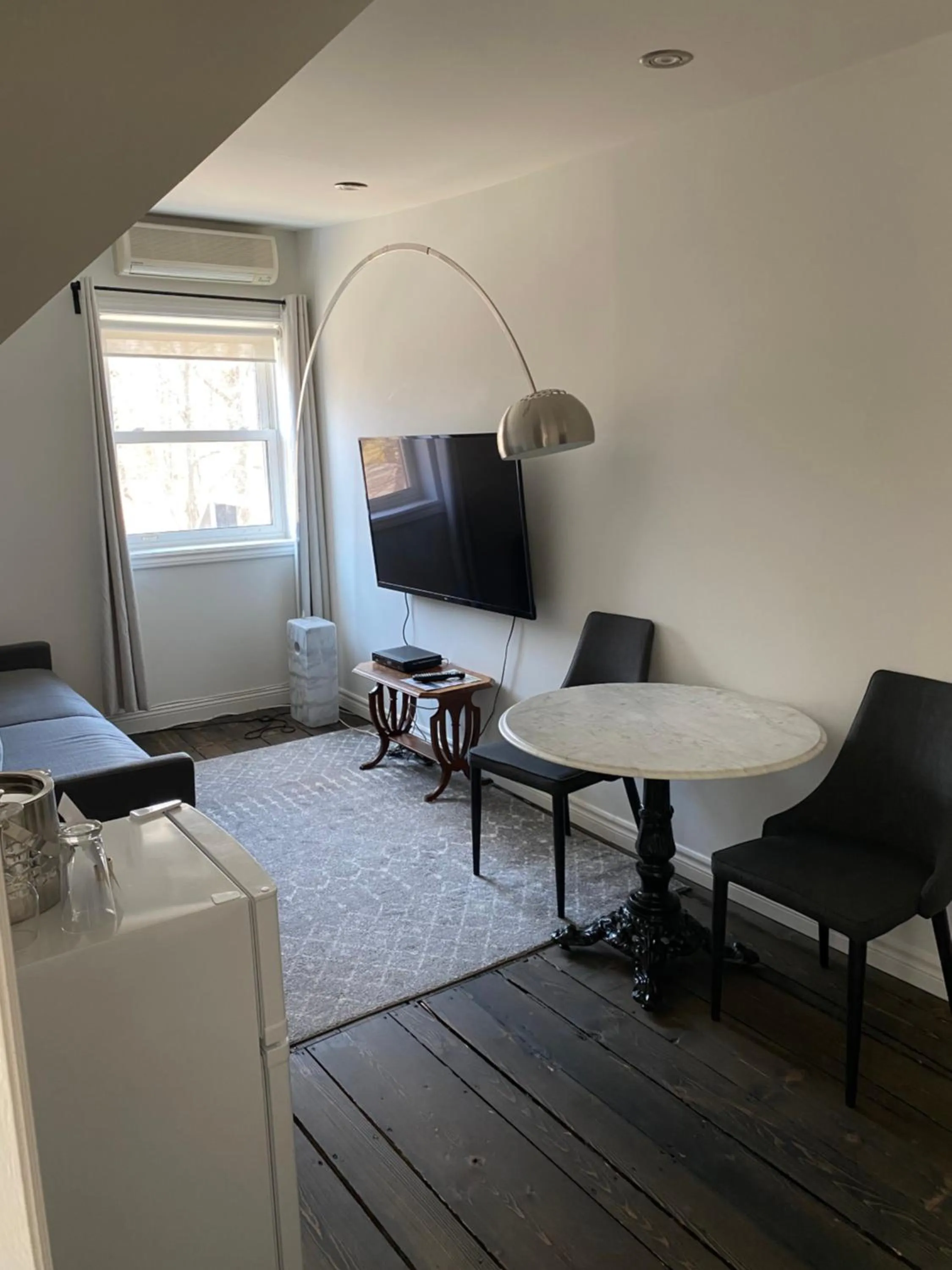 Communal lounge/ TV room in Domaine Jolivent