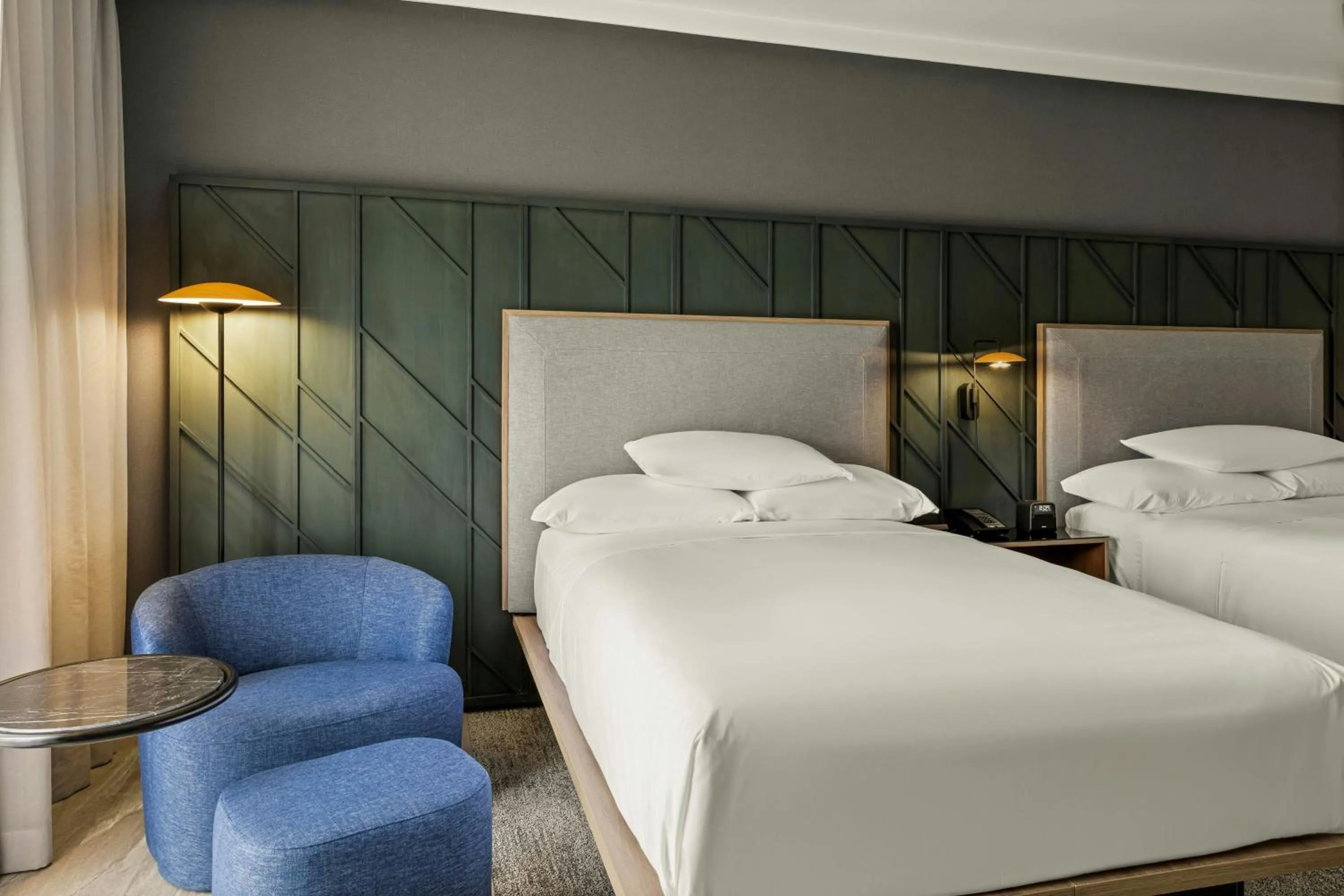 Photo of the whole room, Bed in Courtyard by Marriott San Jose Escazu