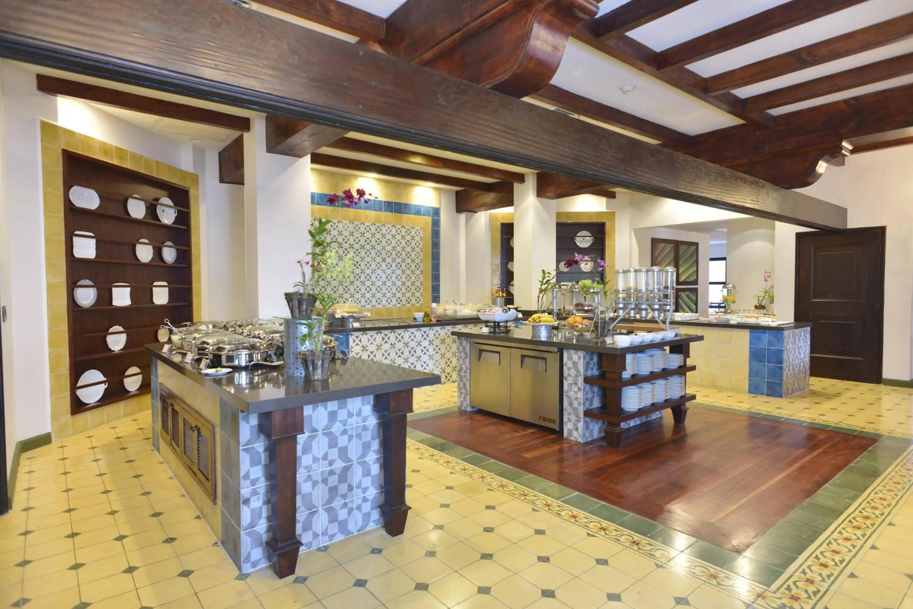 Kitchen or kitchenette in Los Sueños Marriott Ocean & Golf Resort