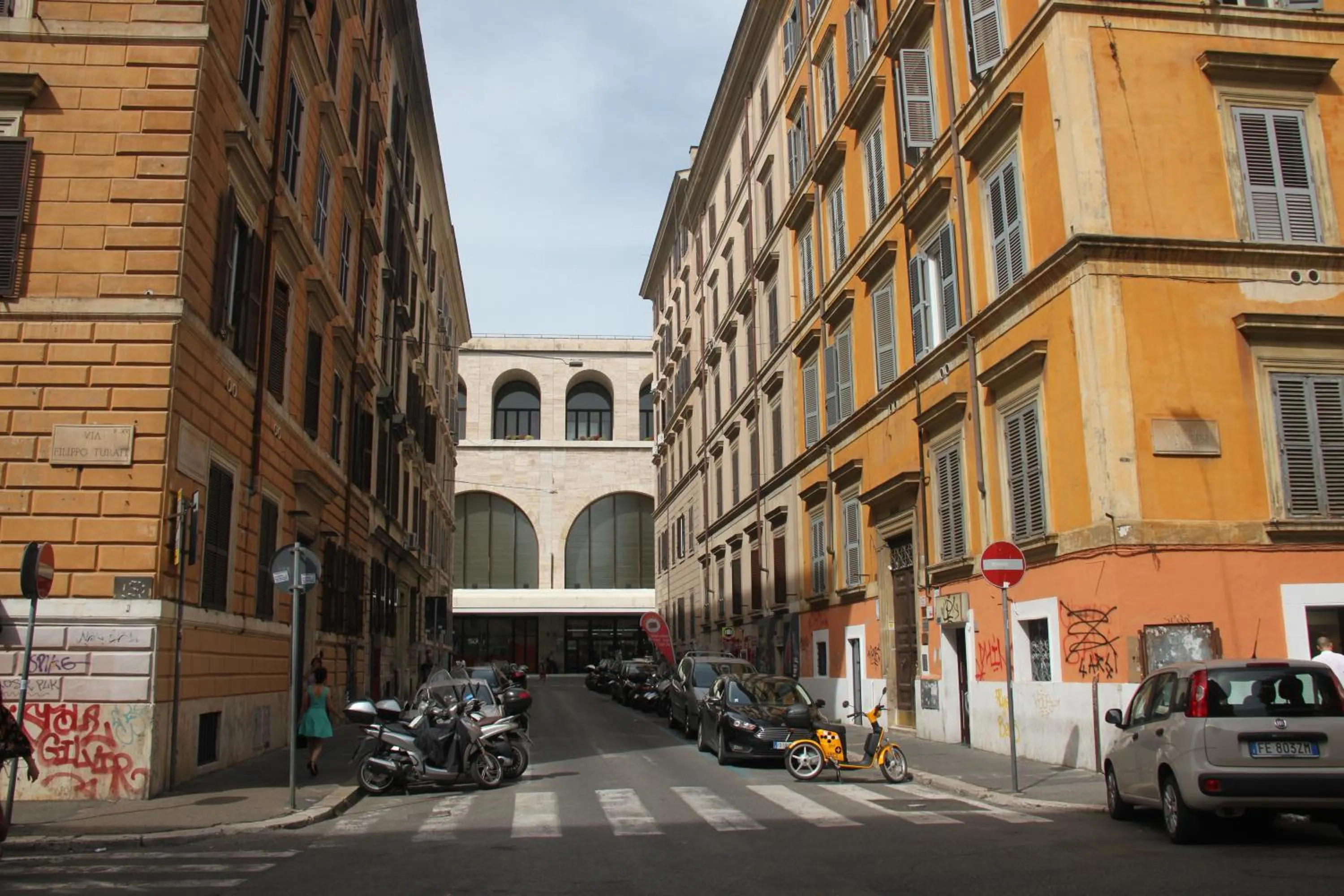 Street view in Roma Vespahouse