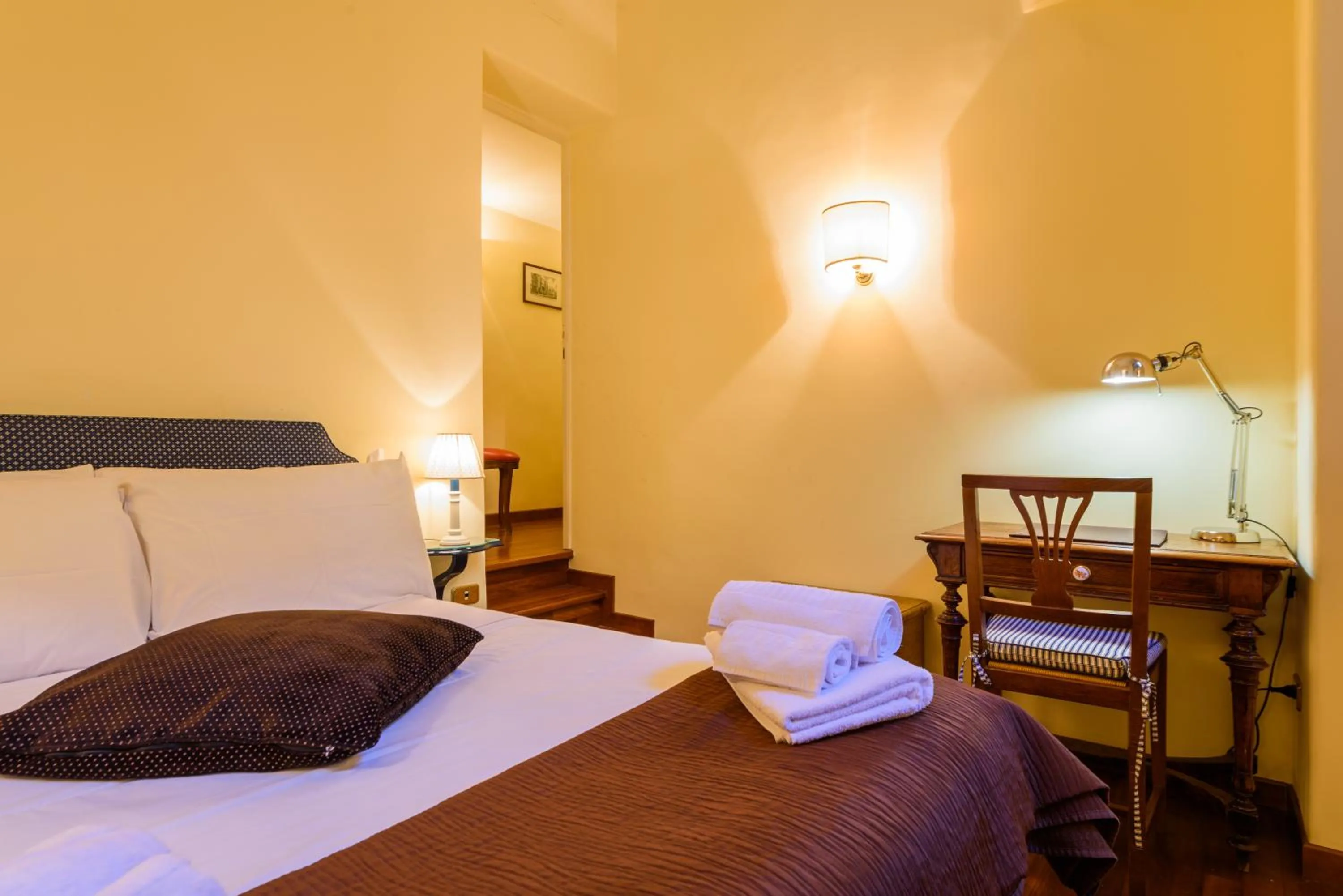Photo of the whole room, Bed in Apartment Margutta Center