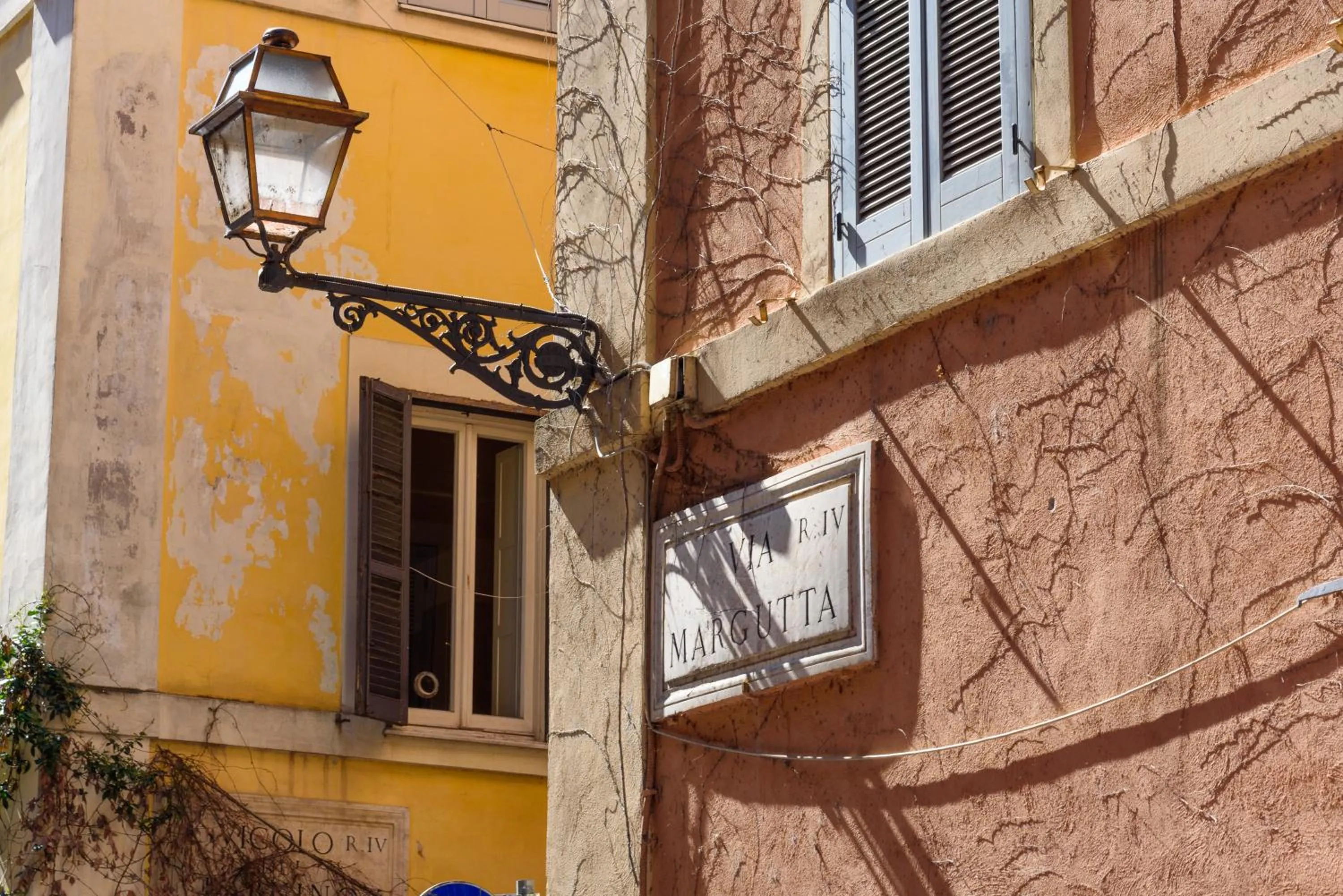 Street view in Apartment Margutta Center