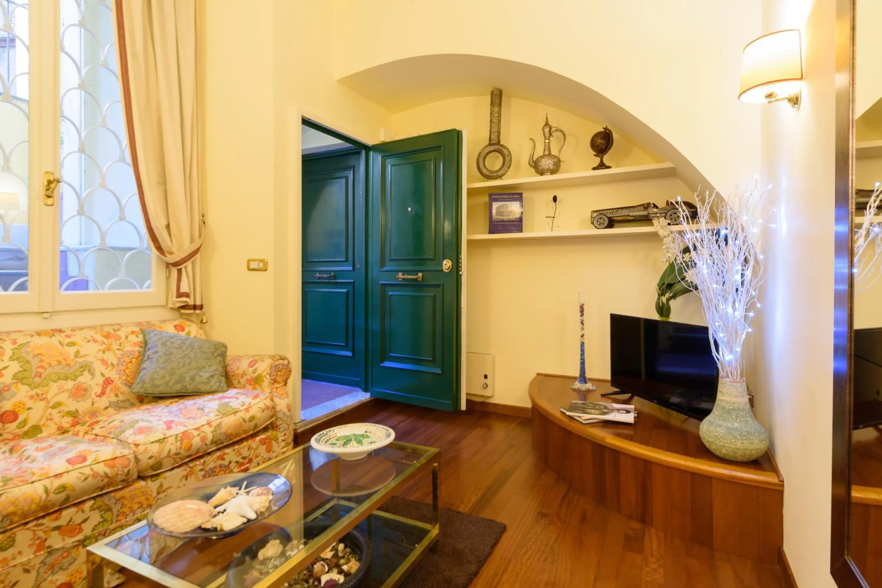 Living room in Apartment Margutta Center