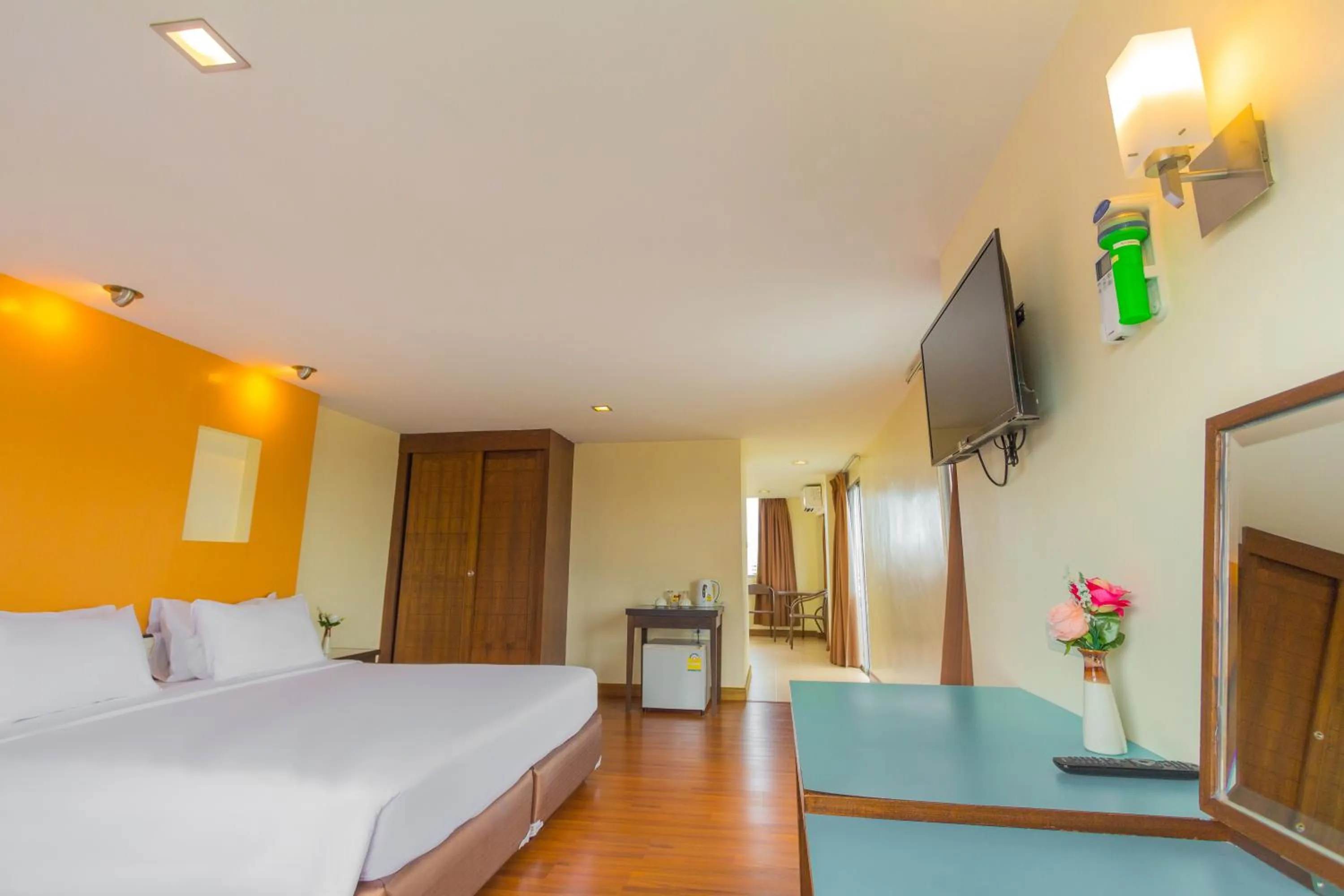 Bed in Mayflower Grande Chiang Mai