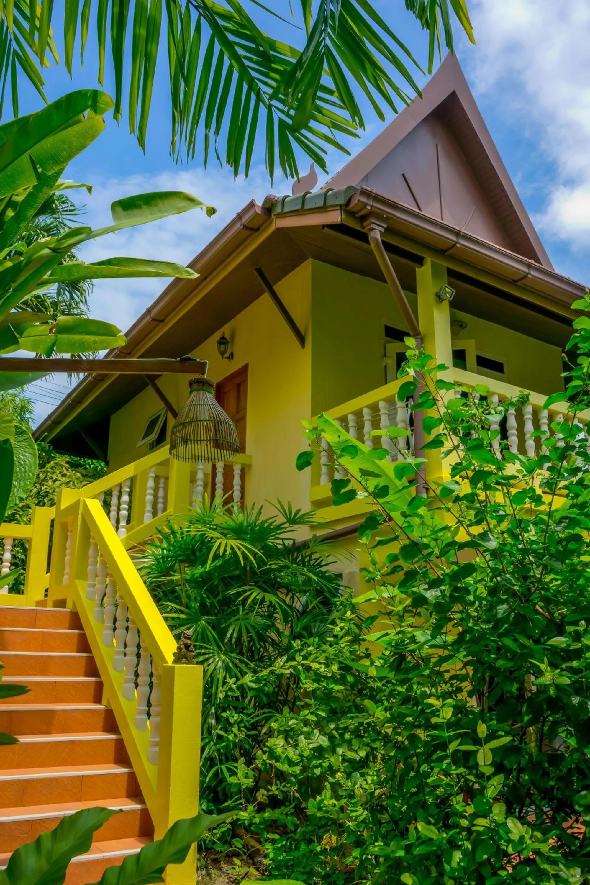 Facade/entrance in Chez Charly Bungalow