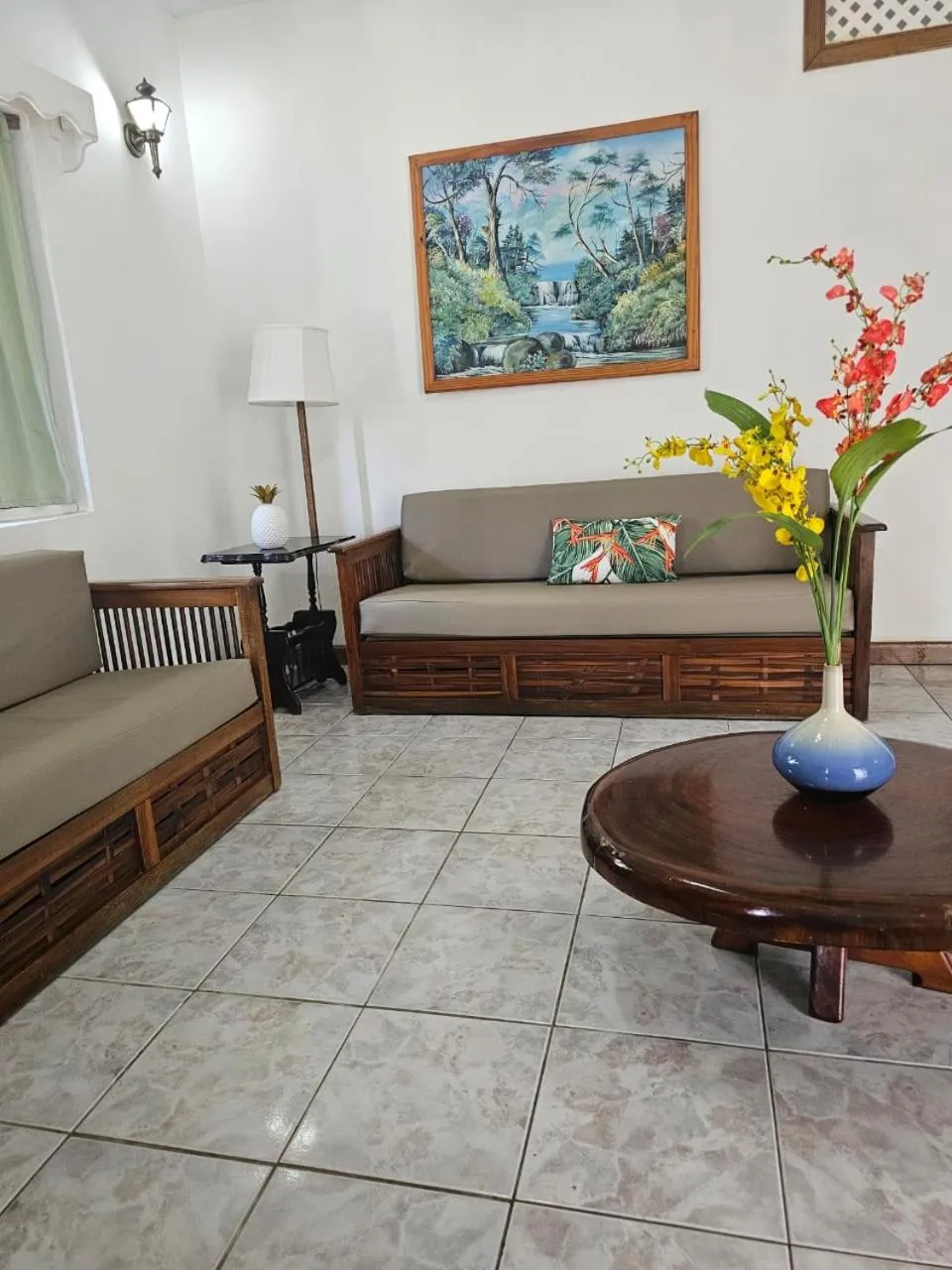 Living room in Merrils Beach Resort II