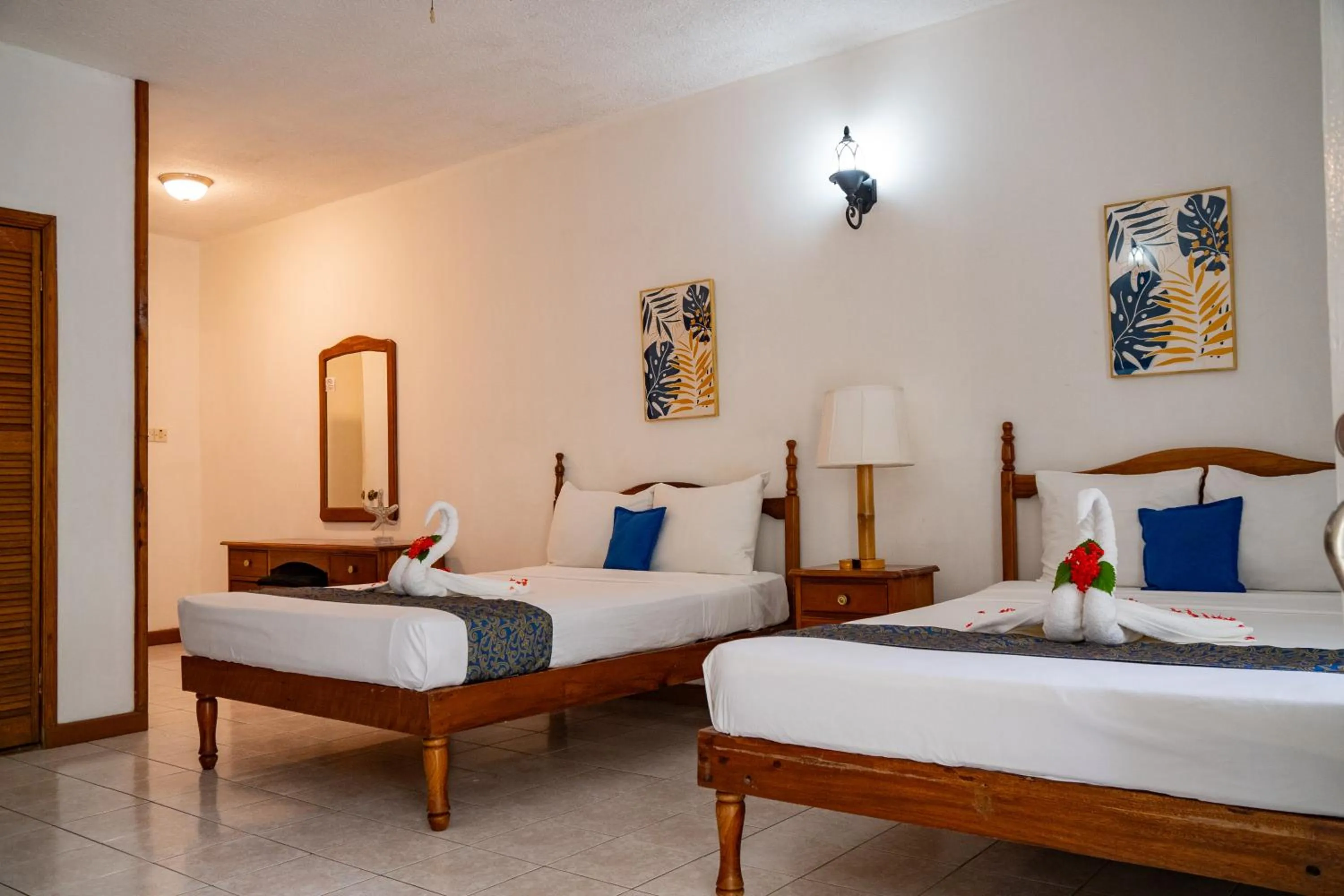 Bed in Merrils Beach Resort II