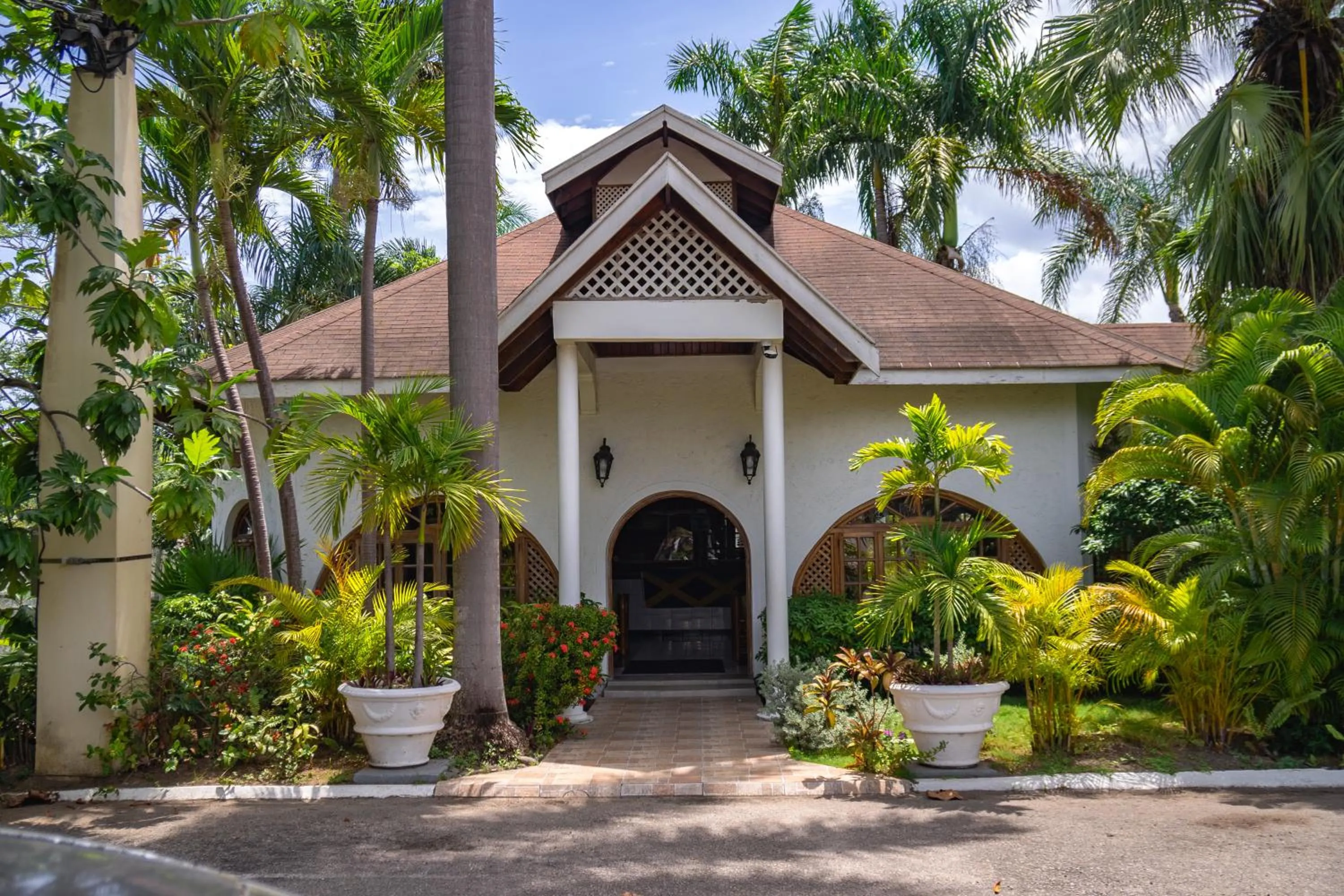Facade/entrance in Merrils Beach Resort II