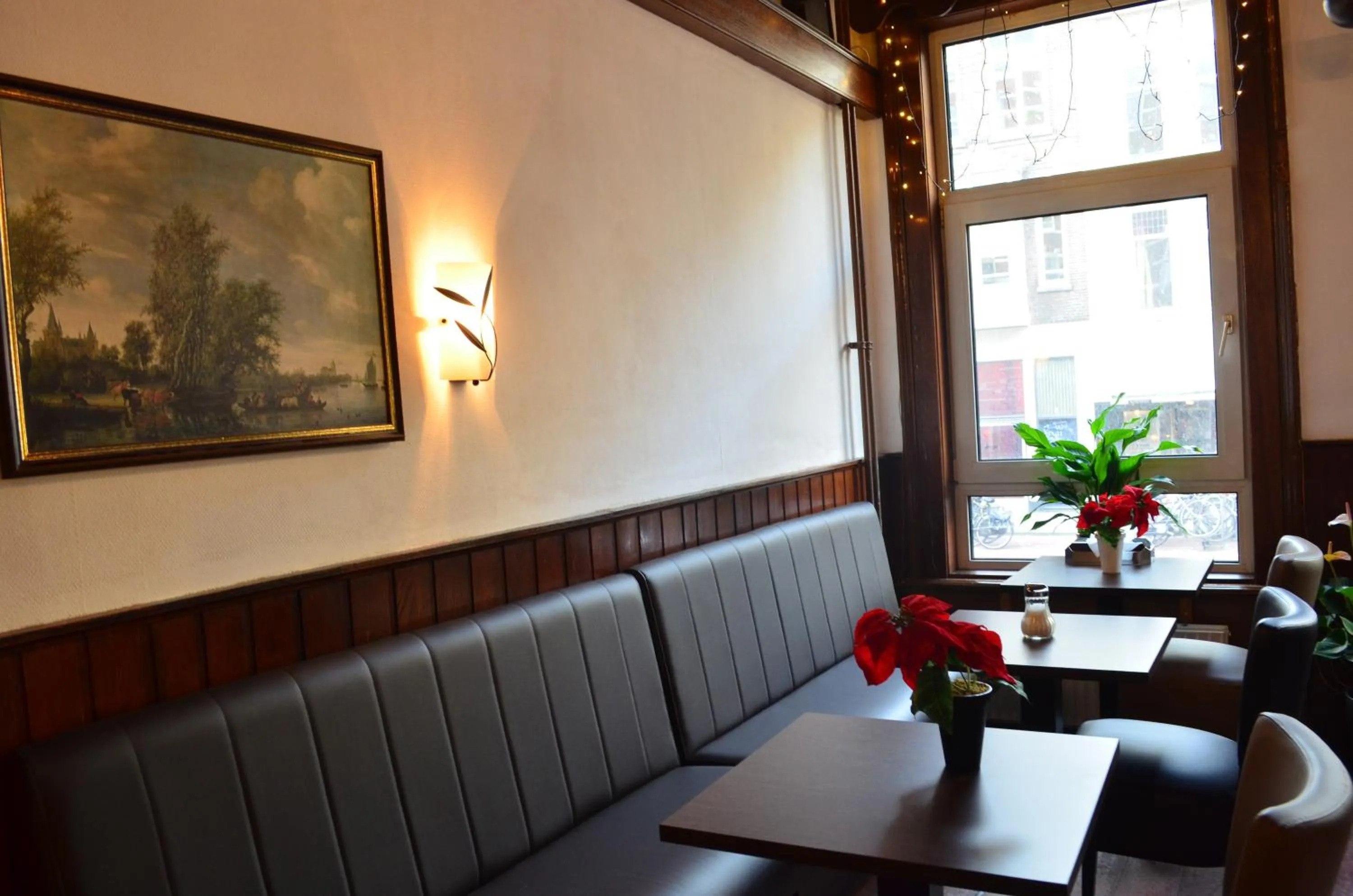 Restaurant/places to eat in Hotel Sphinx