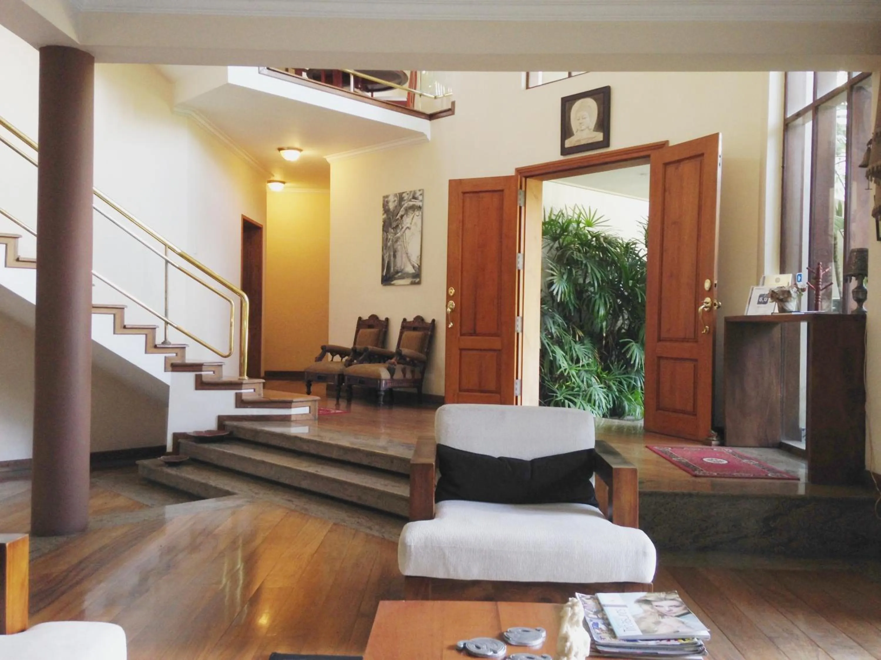 Facade/entrance in Silvikris Villa