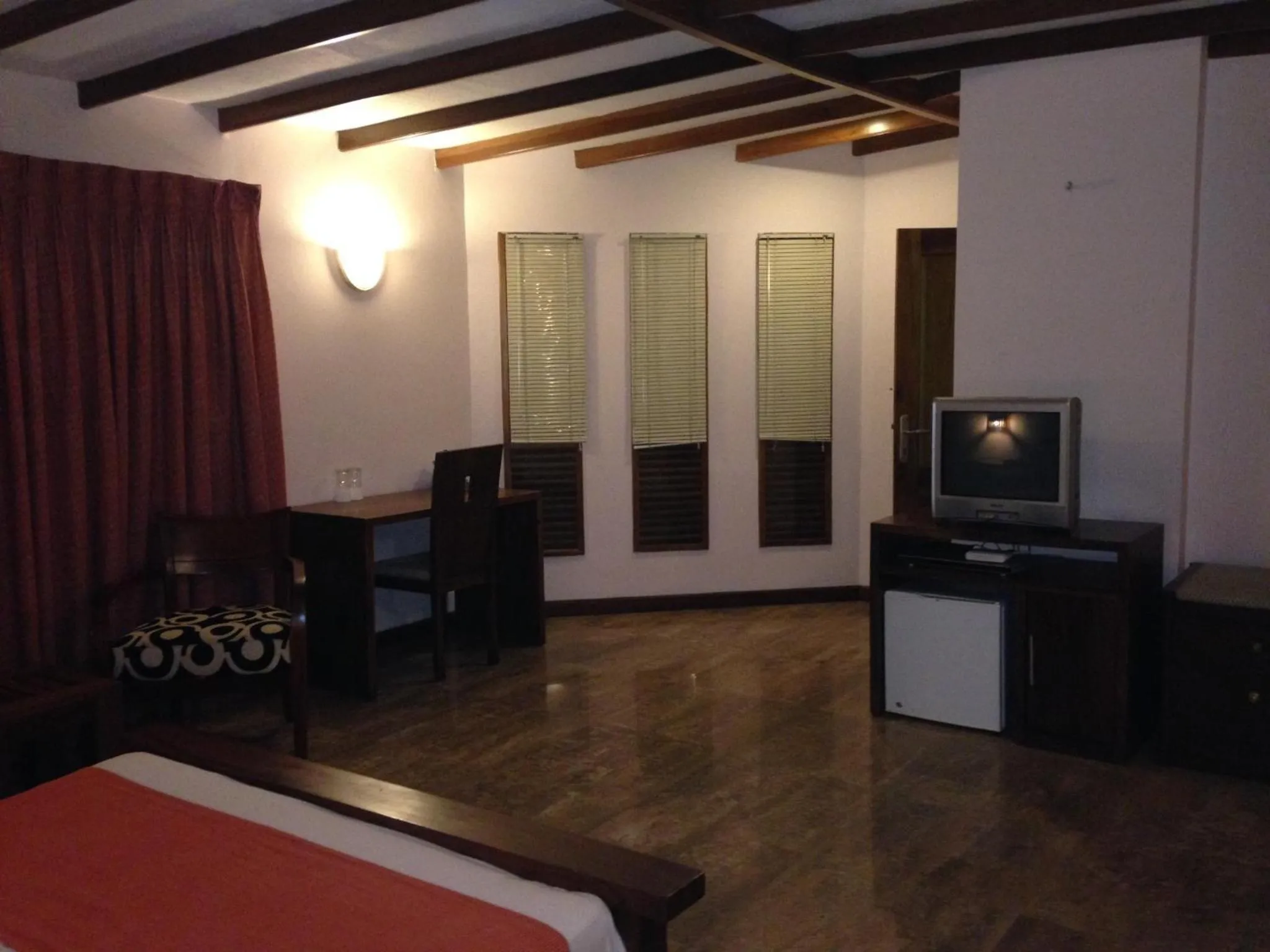 Photo of the whole room, Bed in Silvikris Villa