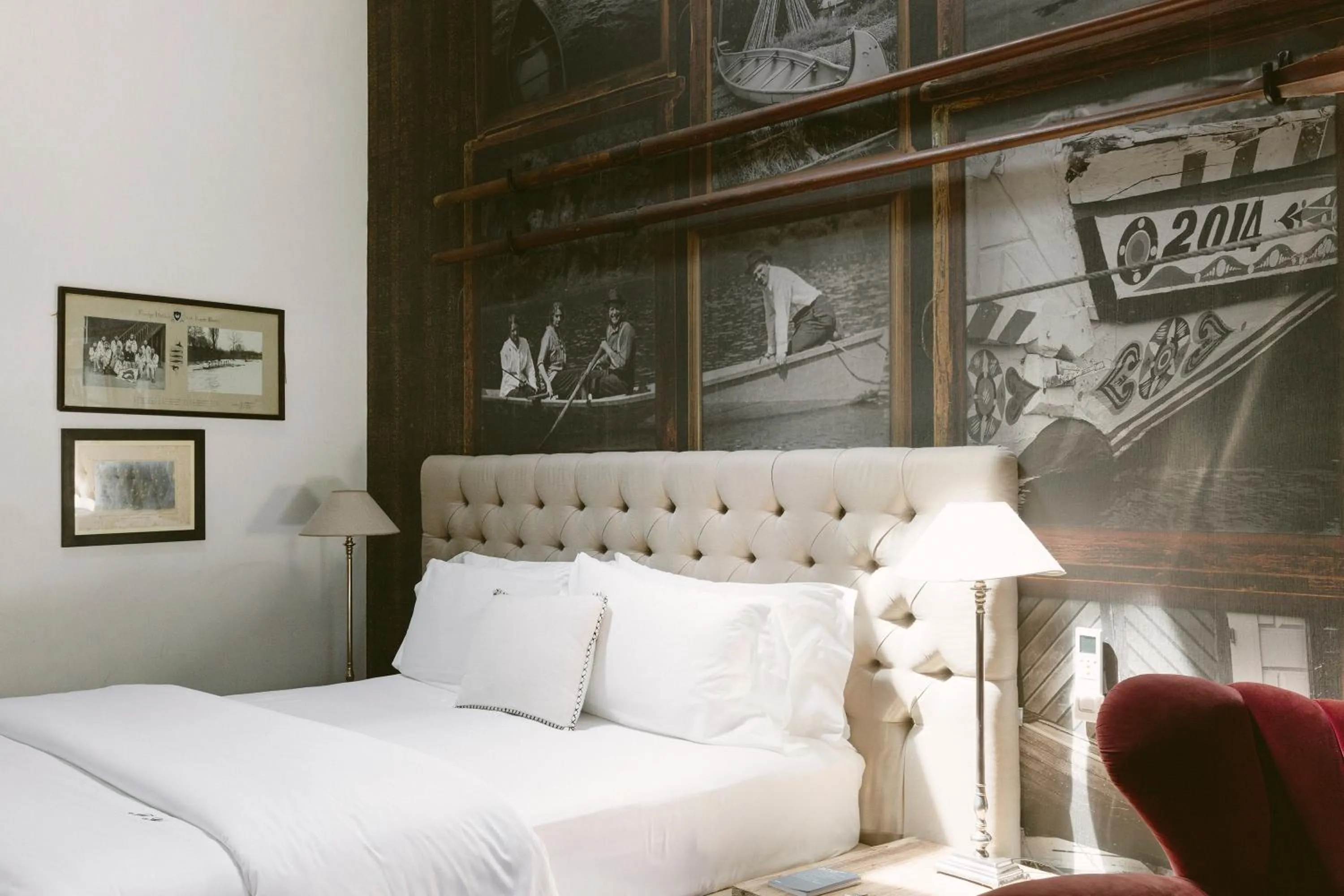 Photo of the whole room, Bed in Aethos Milan