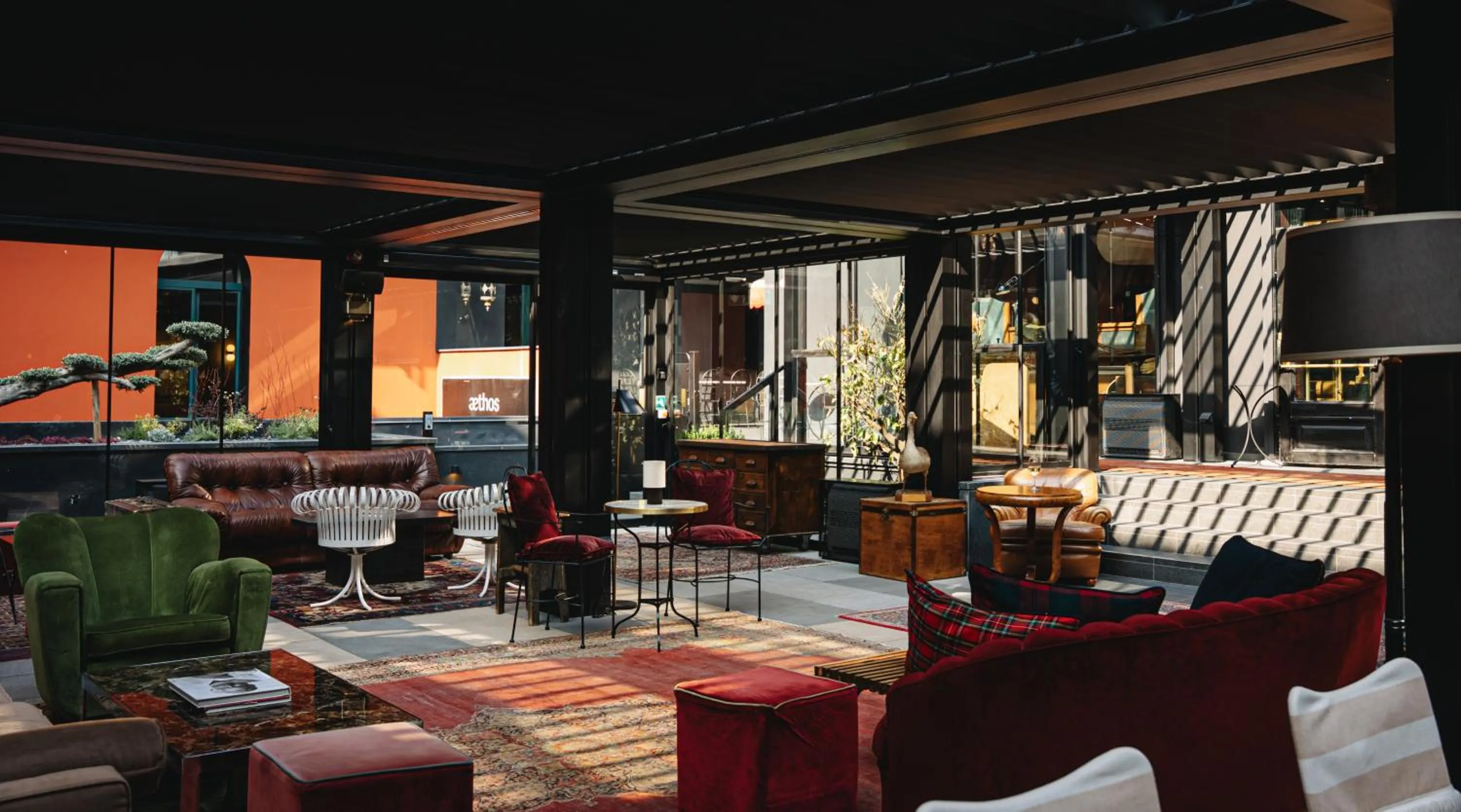 Restaurant/places to eat in Aethos Hotel Milan