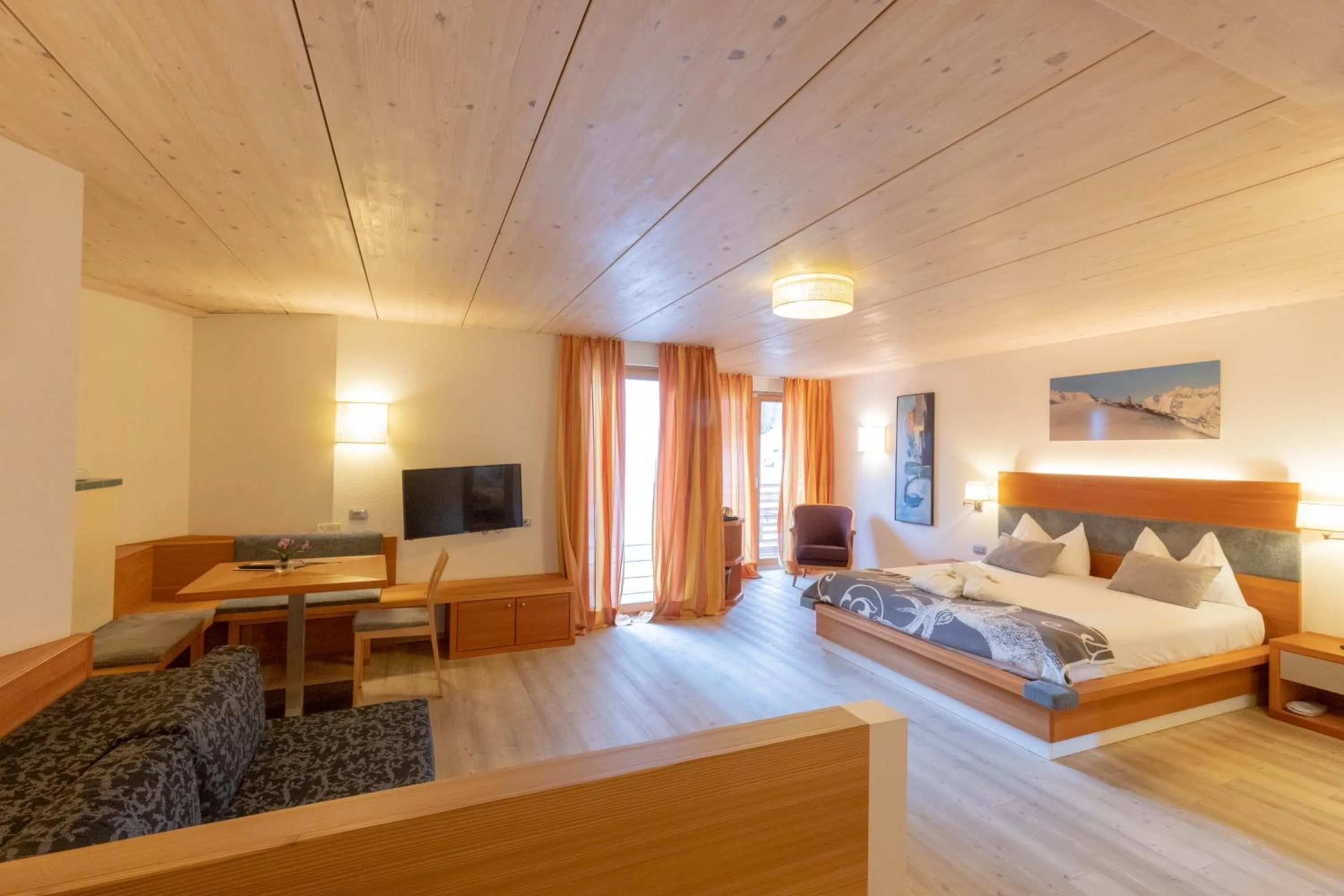 Bed in Berghotel Miramonti