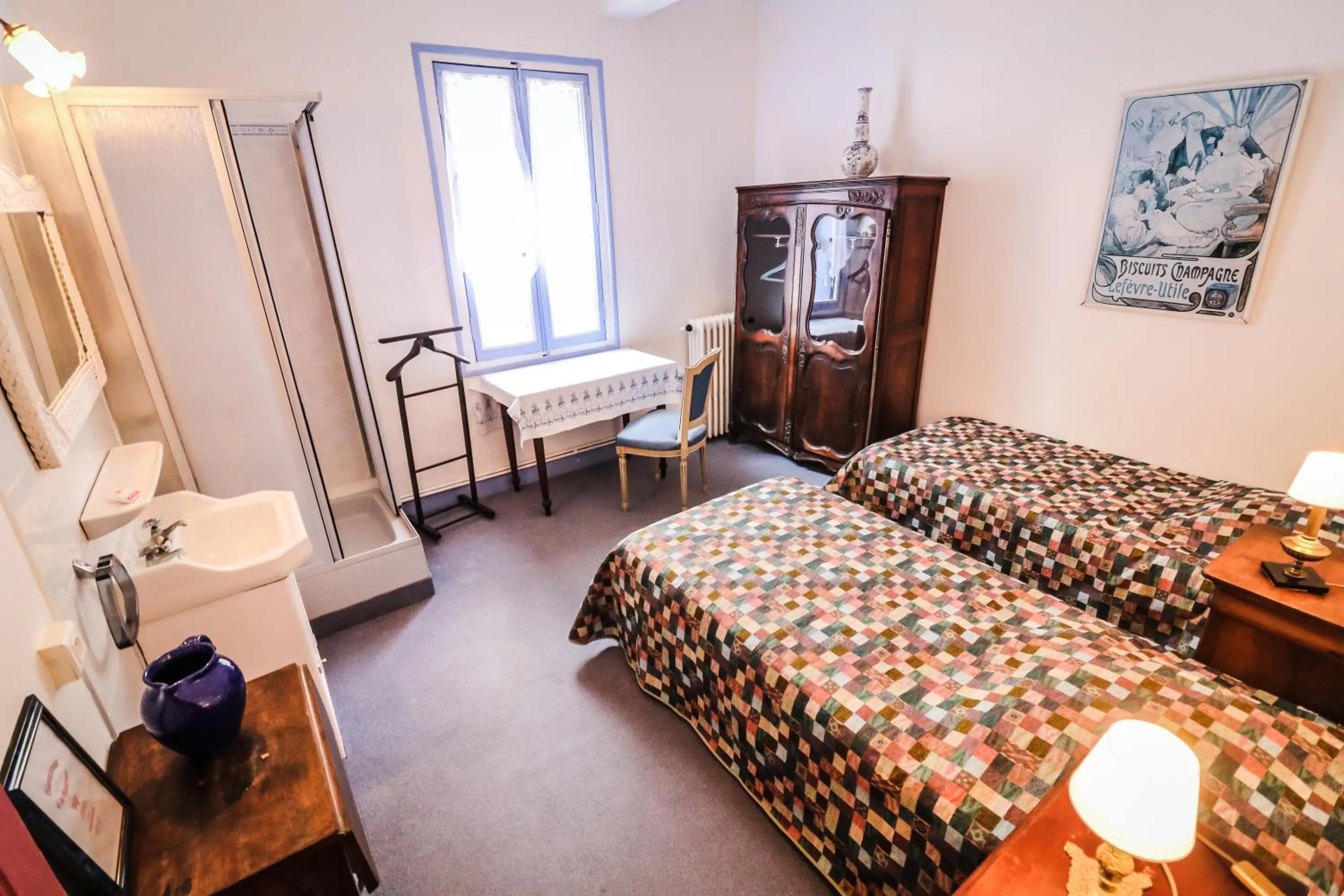 Bedroom, Bed in La Roseraie