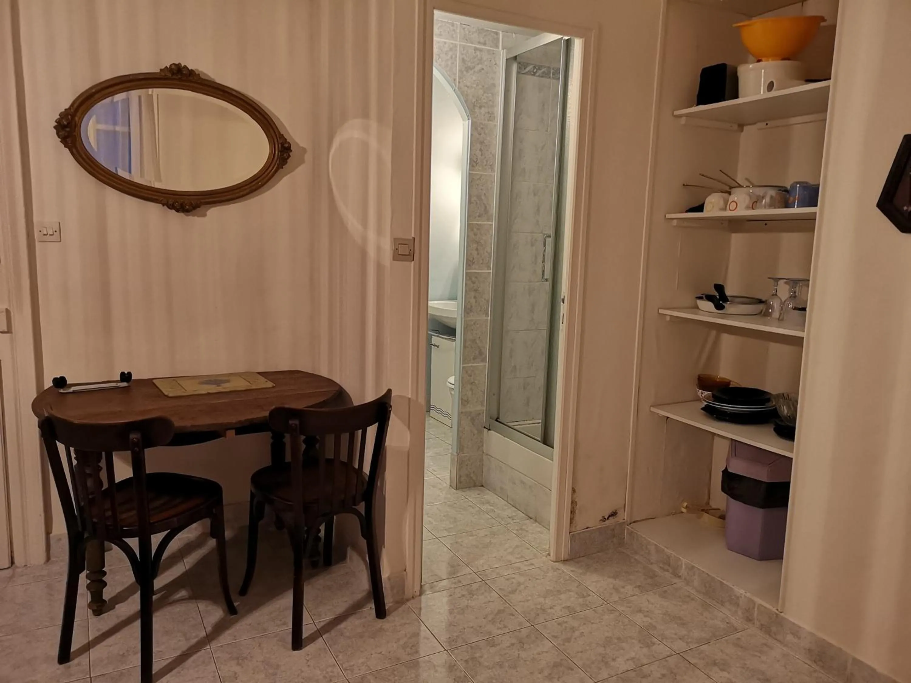 Bedroom in La Roseraie