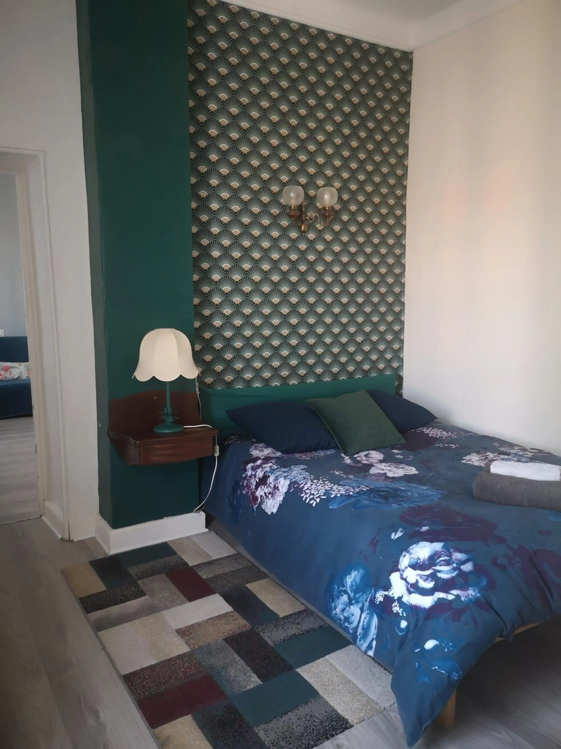 Bedroom, Bed in La Roseraie