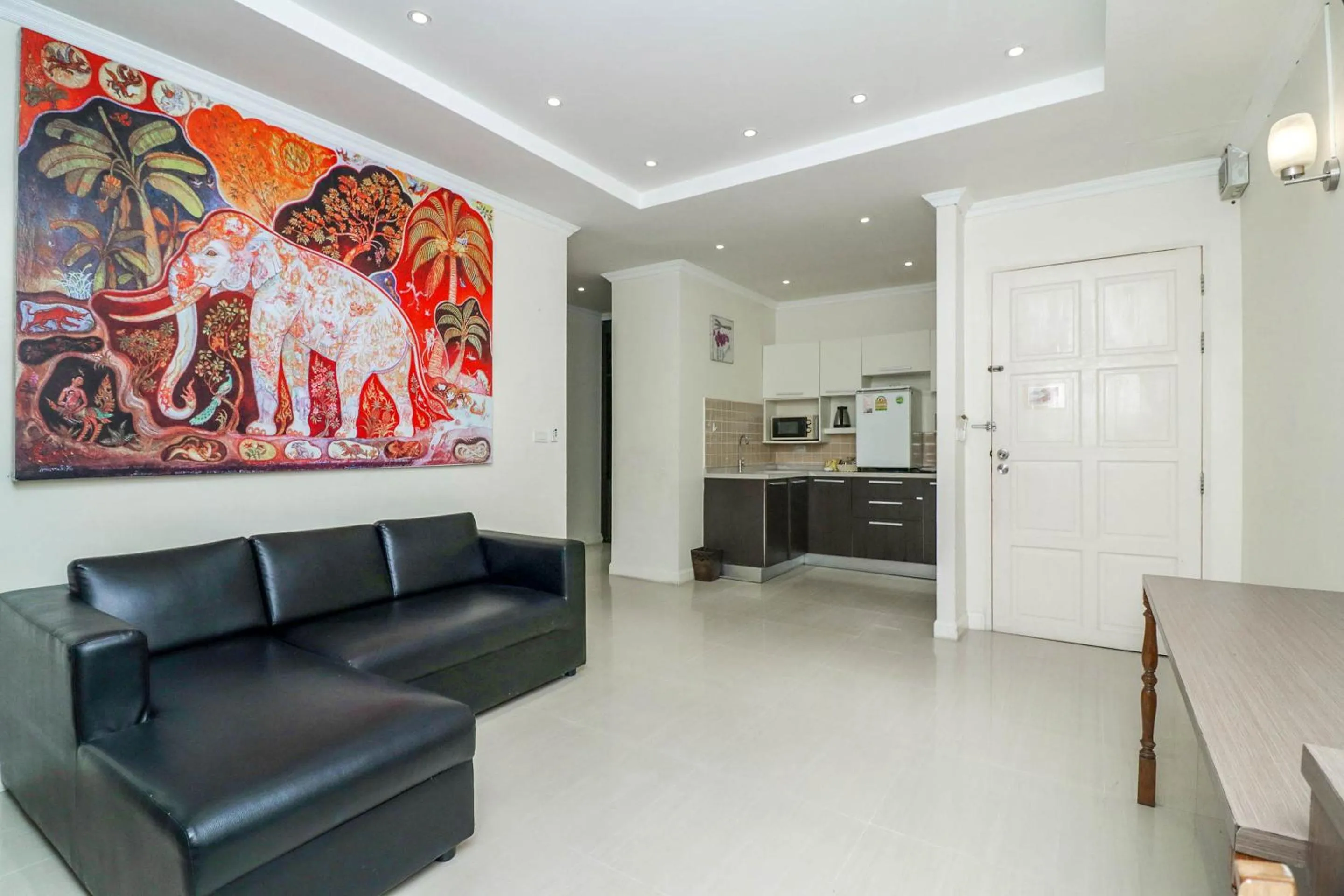 Seating area in Natural Beach Hotel Pattaya