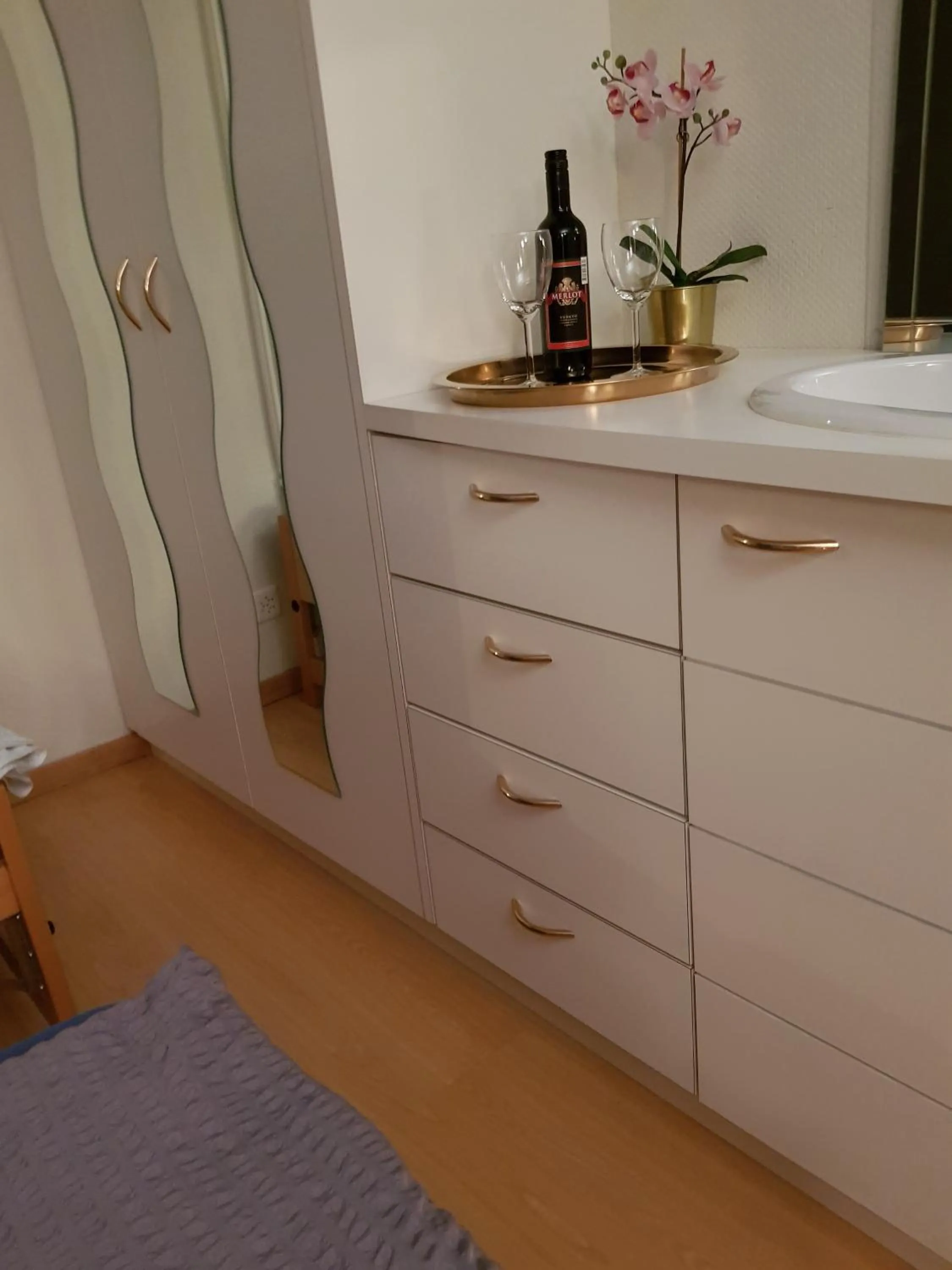 Bed in Swiss Dewa
