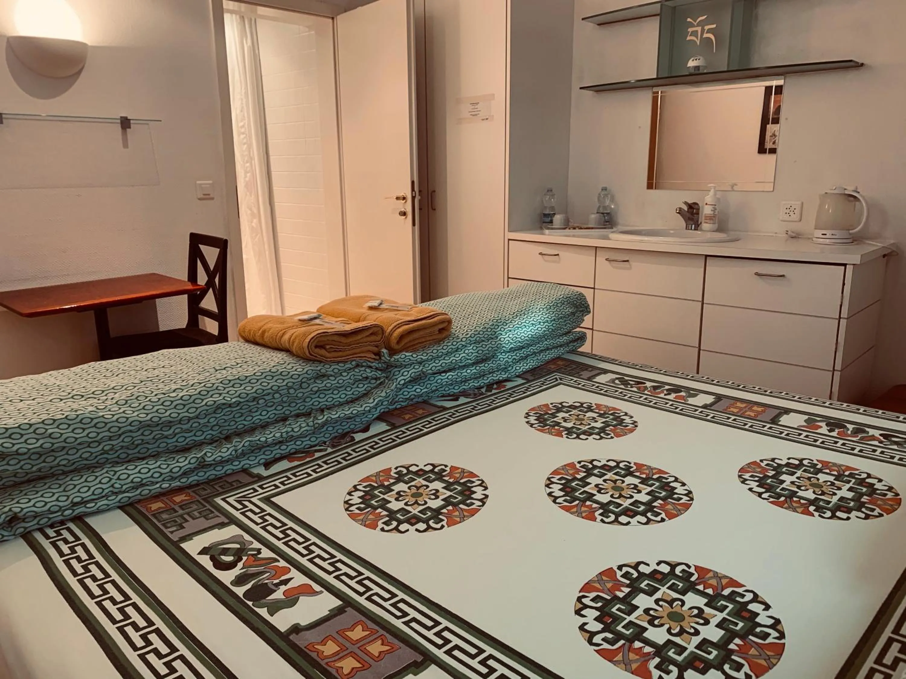 Bed in Swiss Dewa