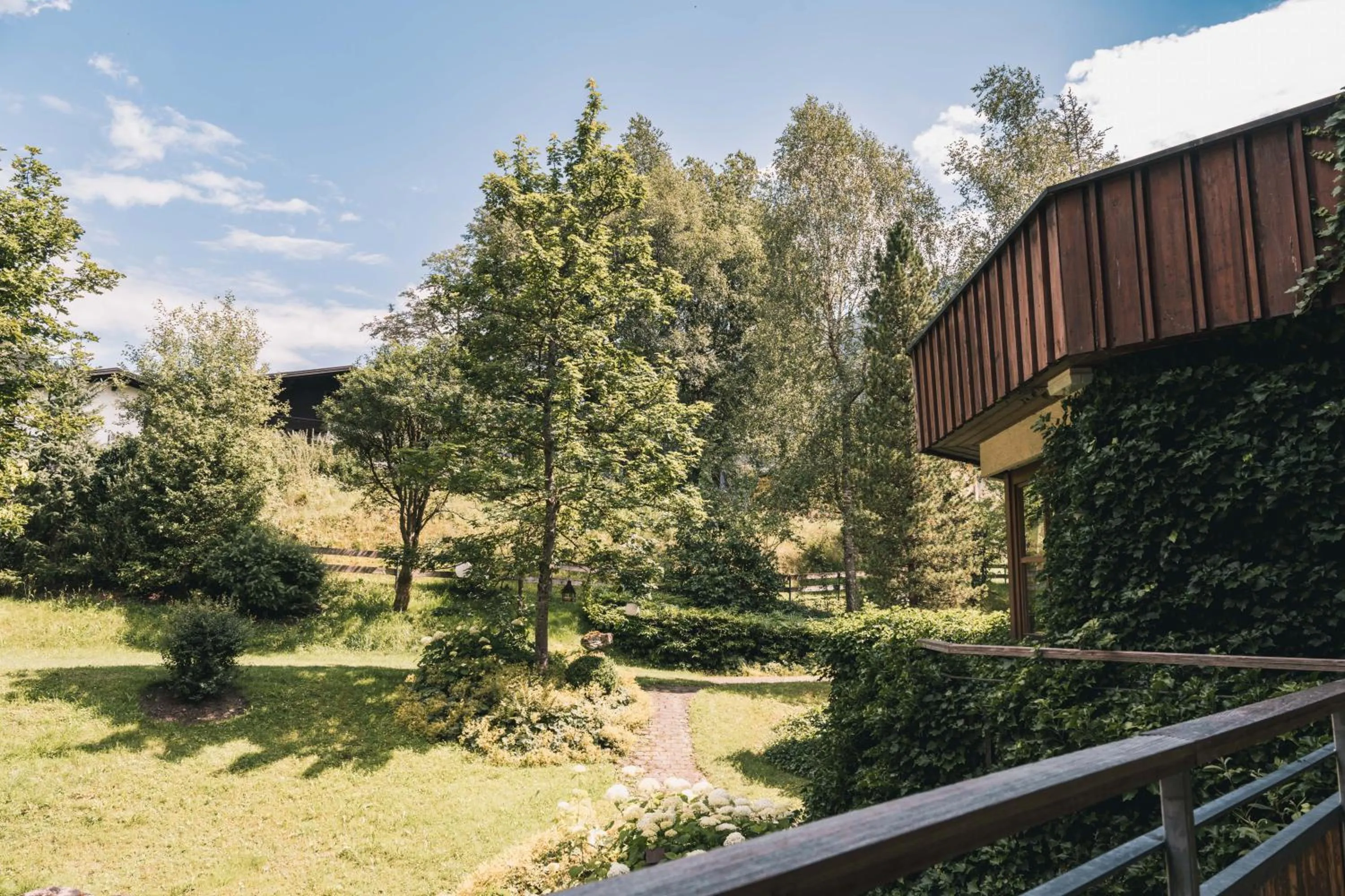 Garden view in Felbermayer Hotel & AlpineSpa-Montafon