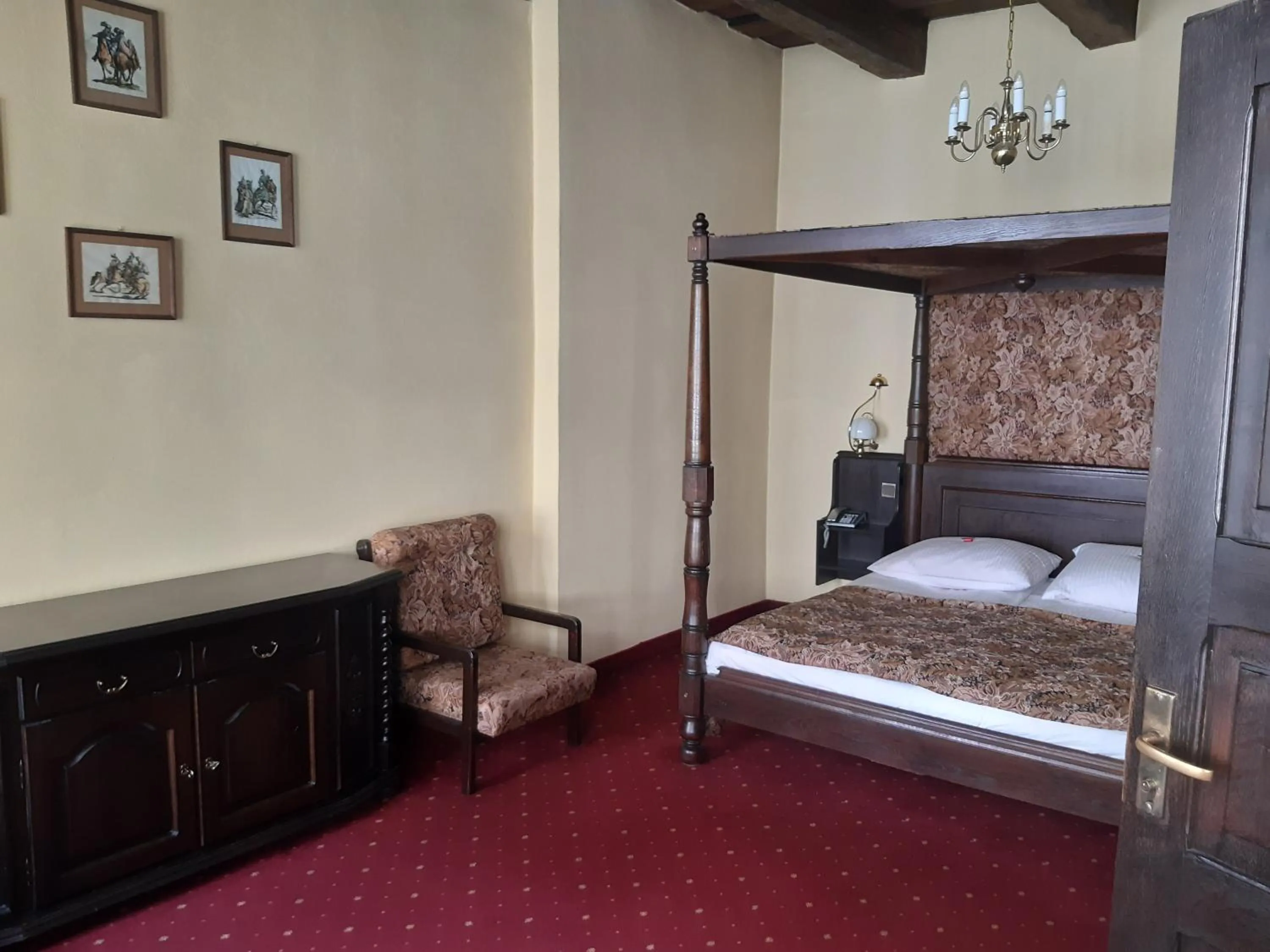 Bed in Hotel Dwór Polski