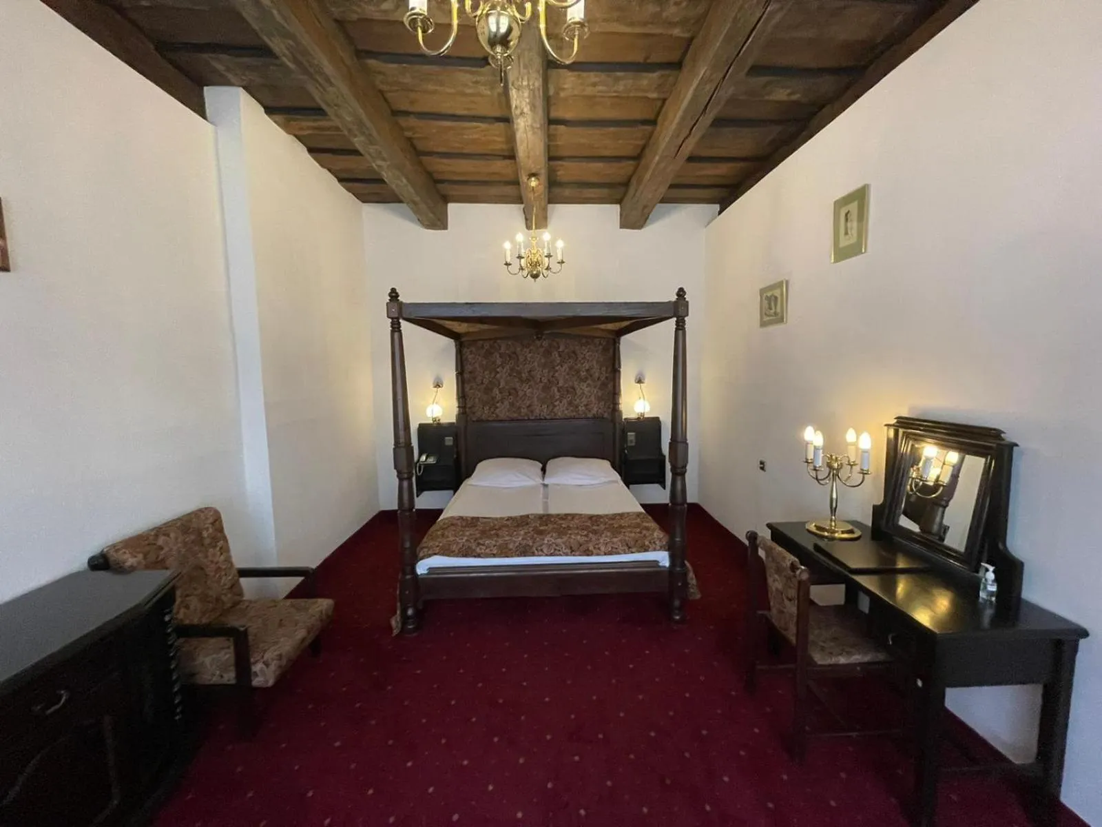 Bed in Hotel Dwór Polski