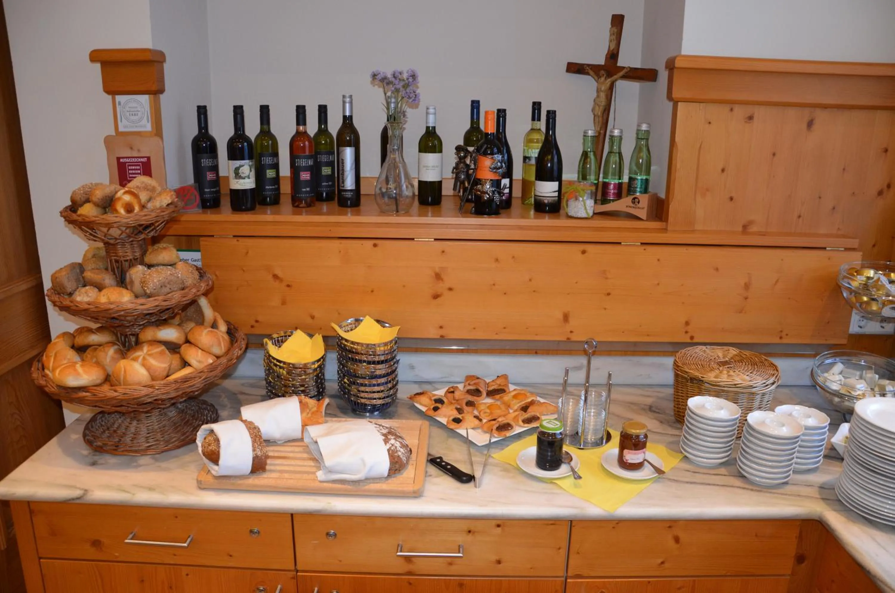 Buffet breakfast in Hotel-Restaurant Kirchenwirt Aigen