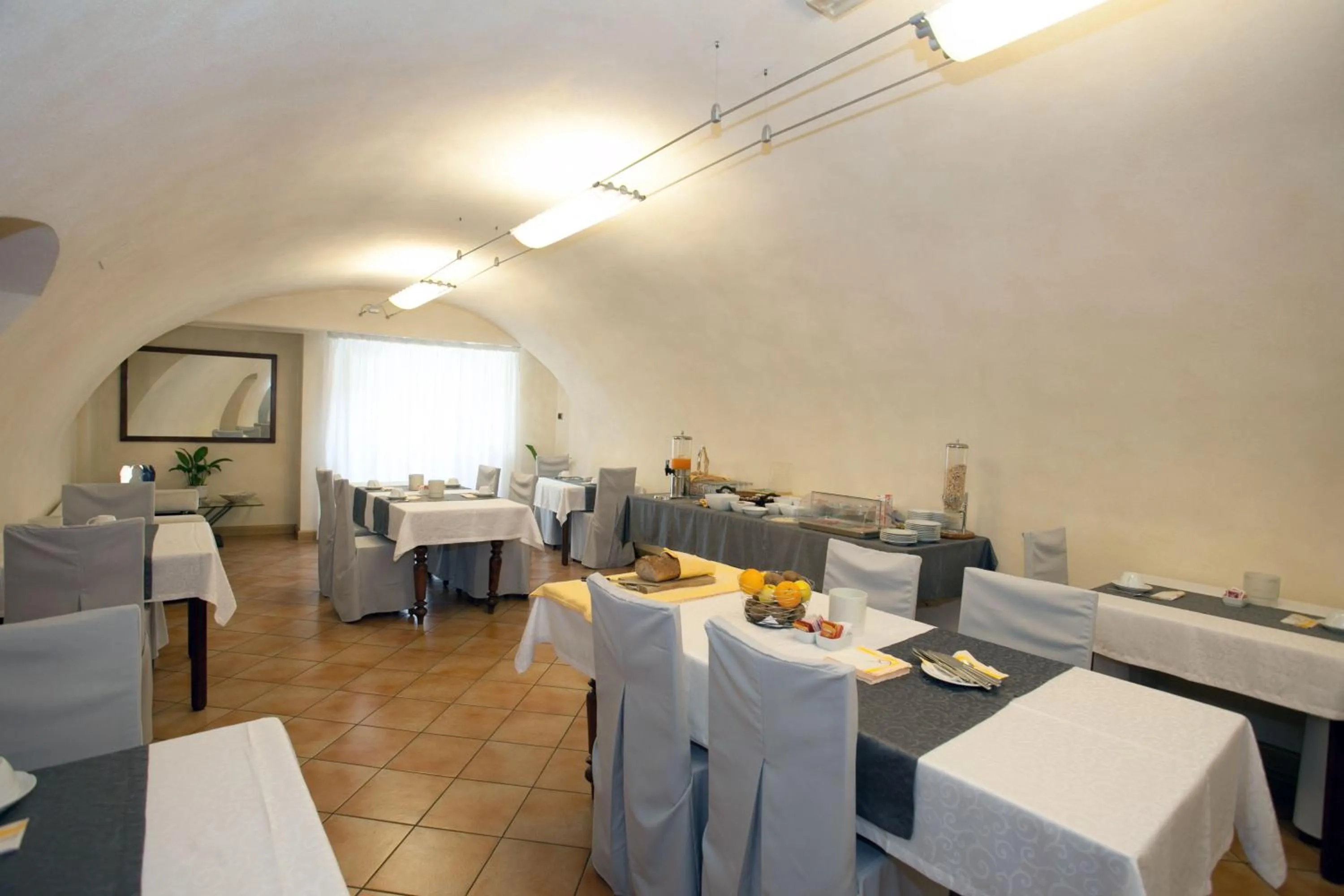 Restaurant/places to eat in Hotel Pinamonte