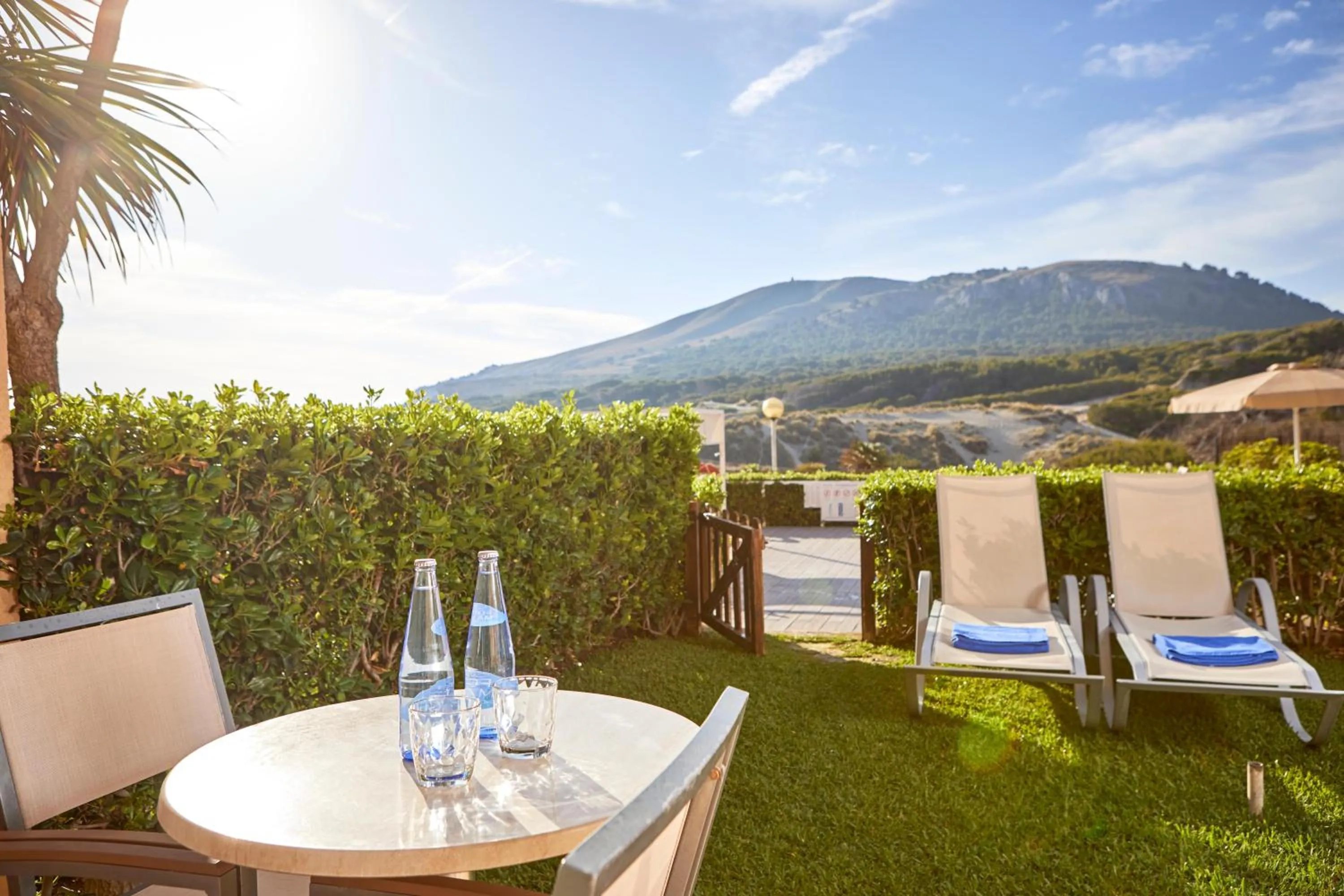 Photo of the whole room in Zafiro Cala Mesquida