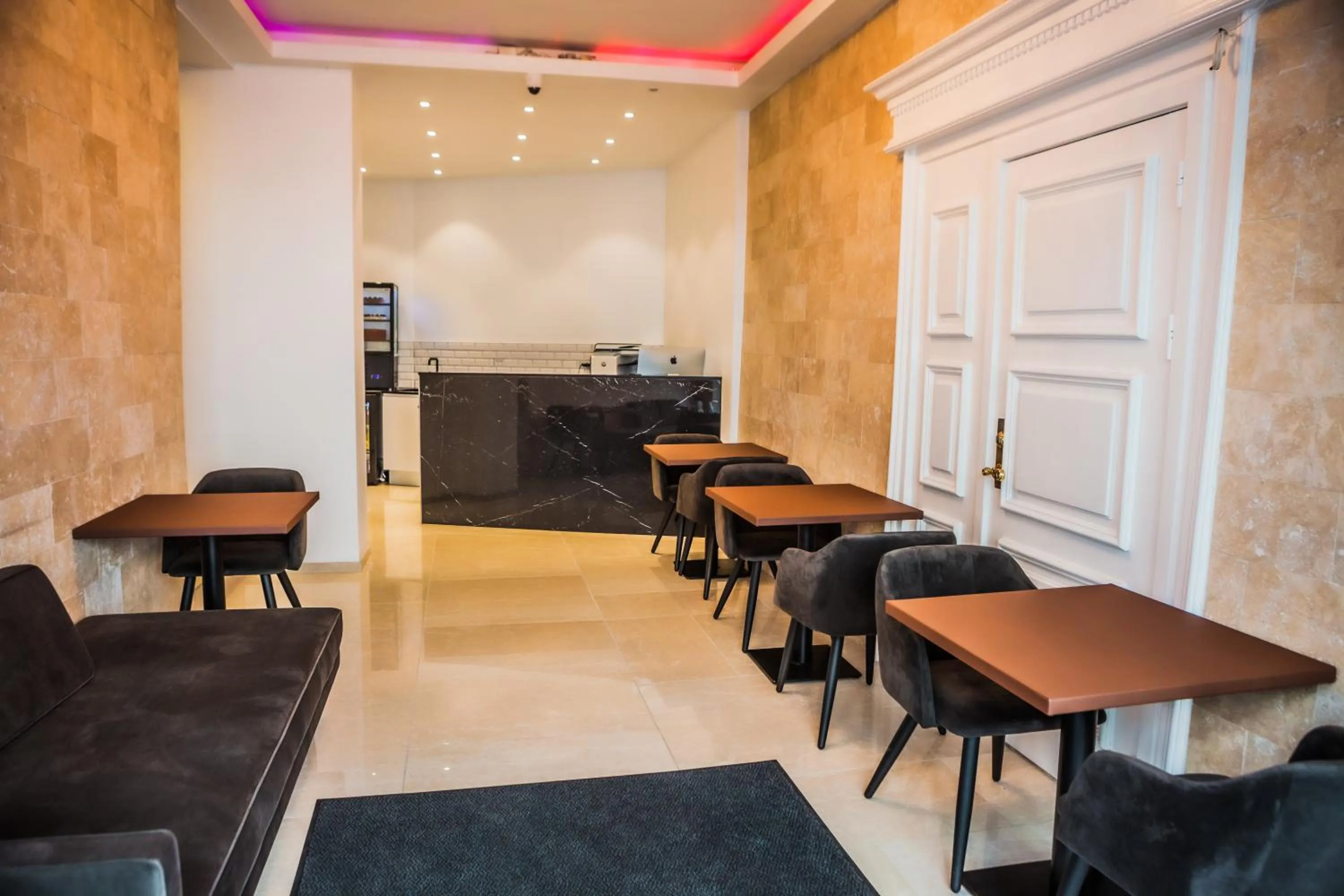 Lobby or reception in A Hotels City