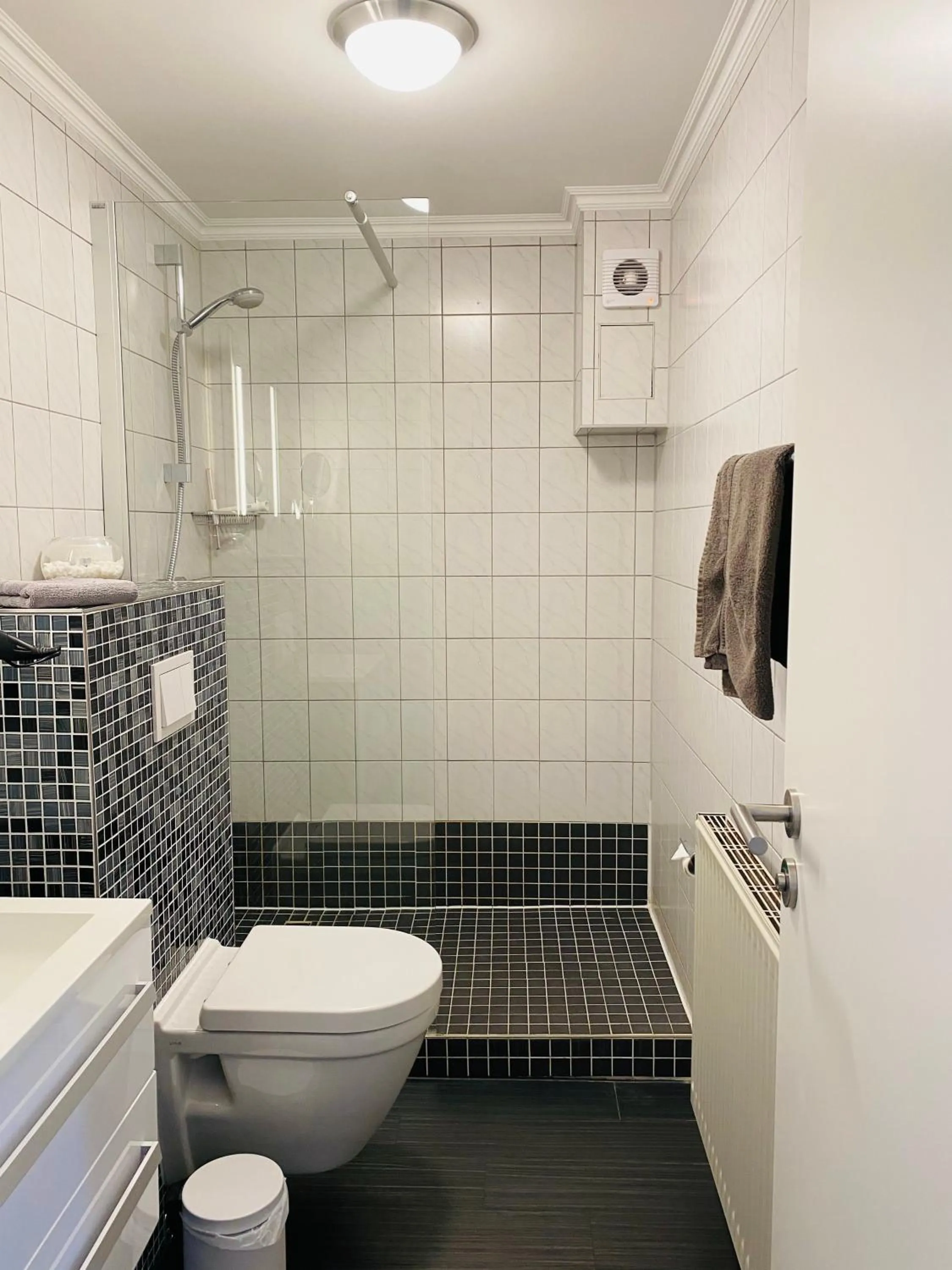 Bathroom in Pension & Ferienwohnungen Schneidereit