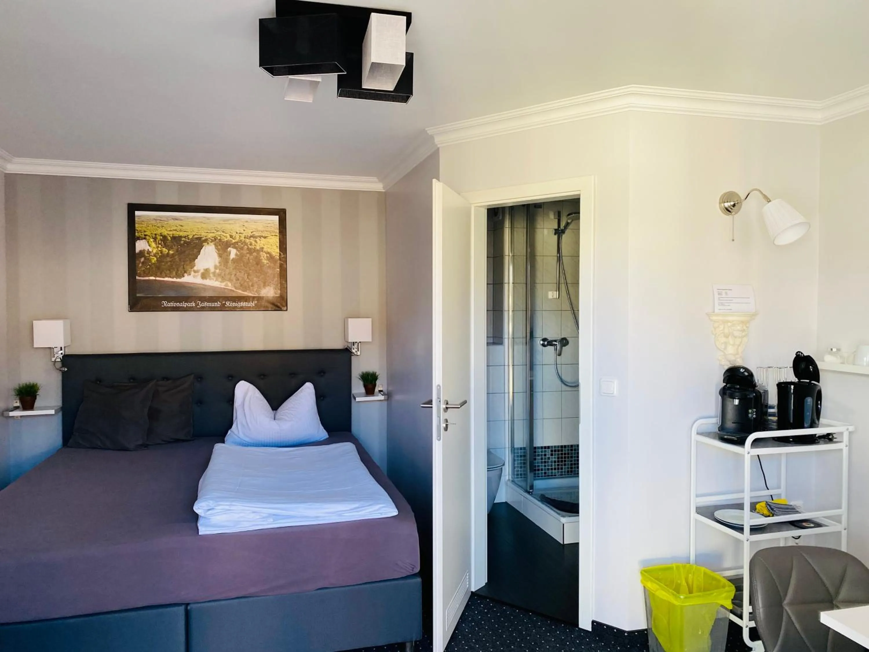 Photo of the whole room, Bed in Pension & Ferienwohnungen Schneidereit