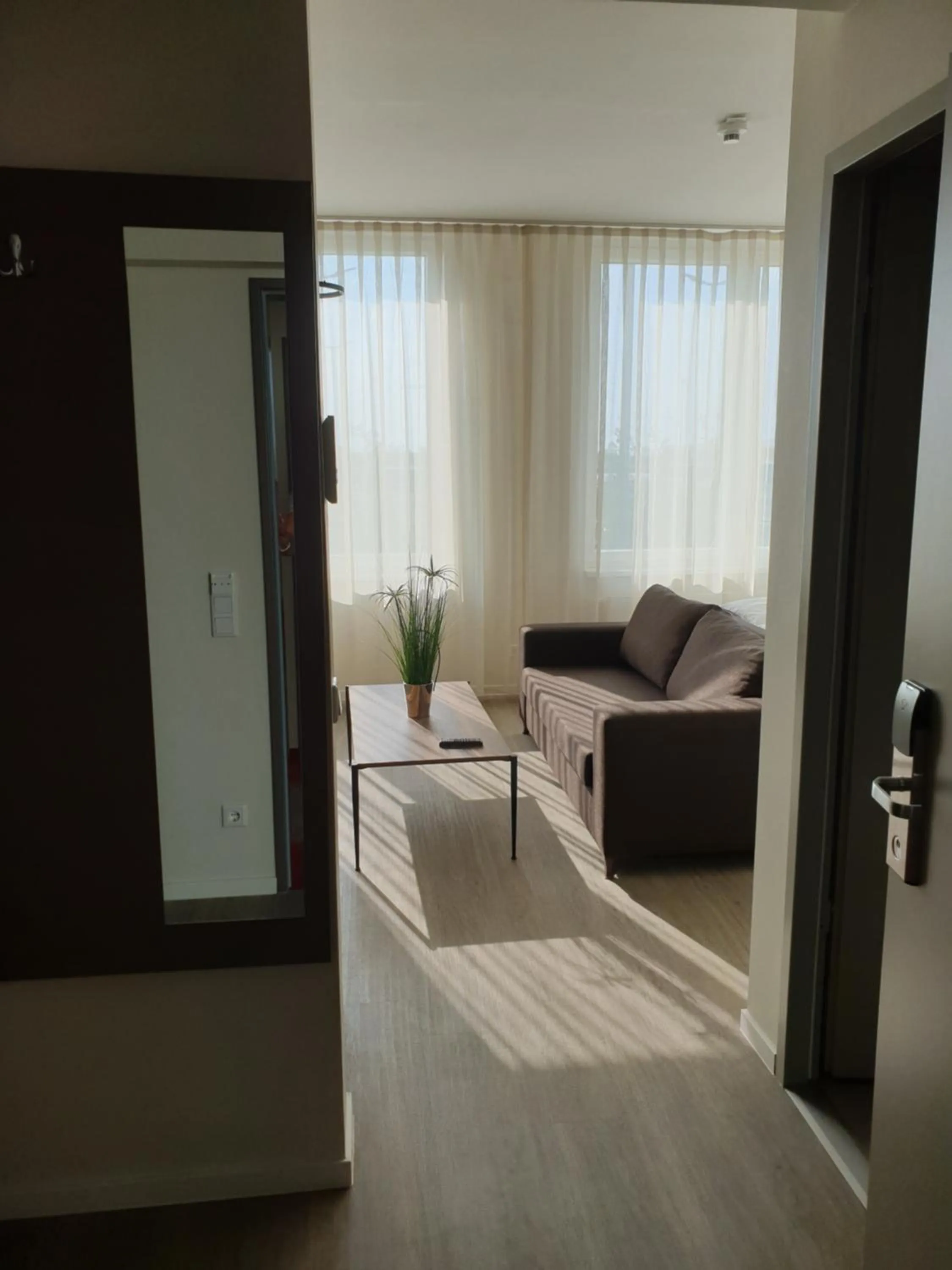 Photo of the whole room in Motel Plus Schönefeld