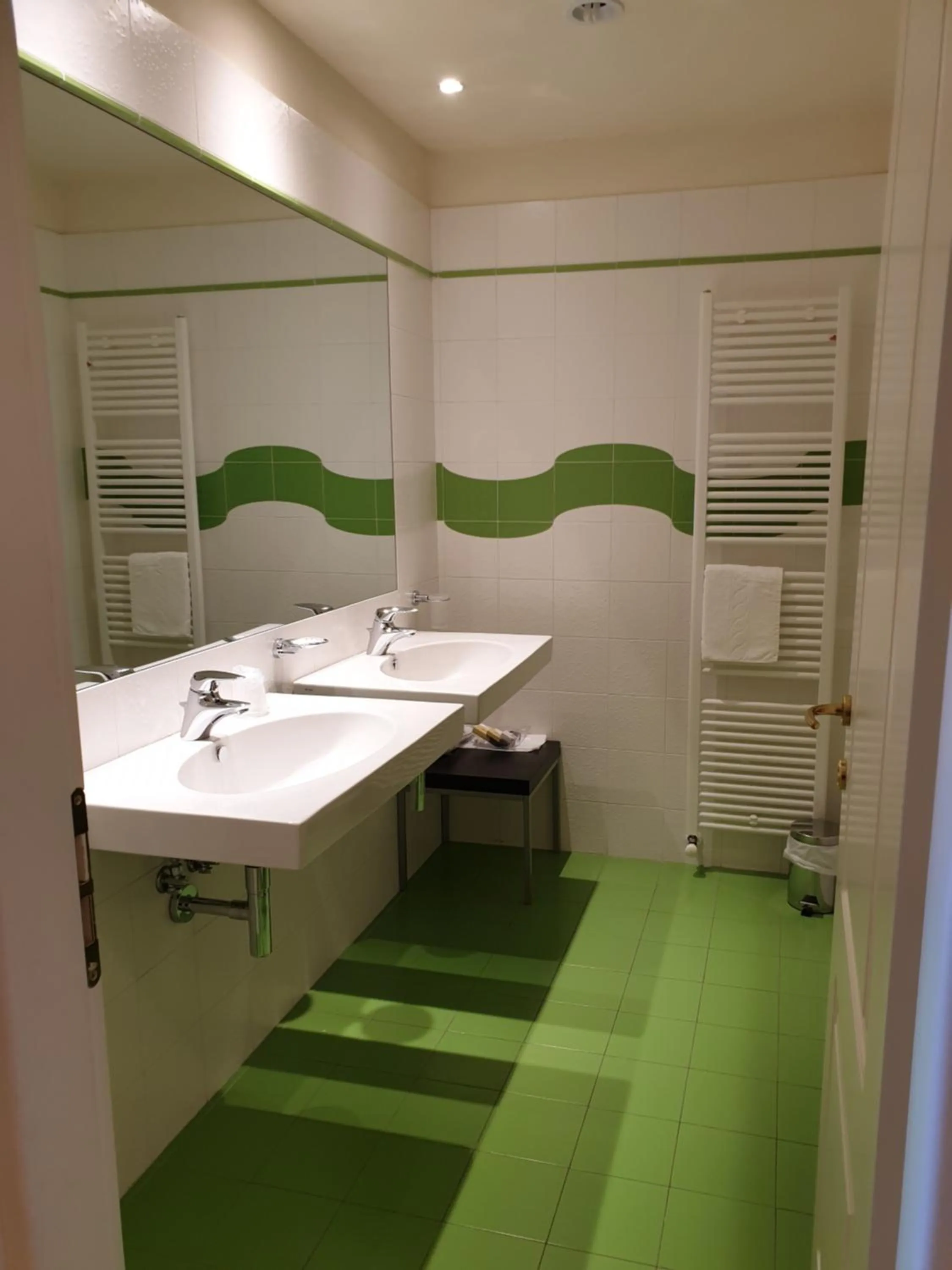 Bathroom in Hotel Residence La Luna Nel Porto