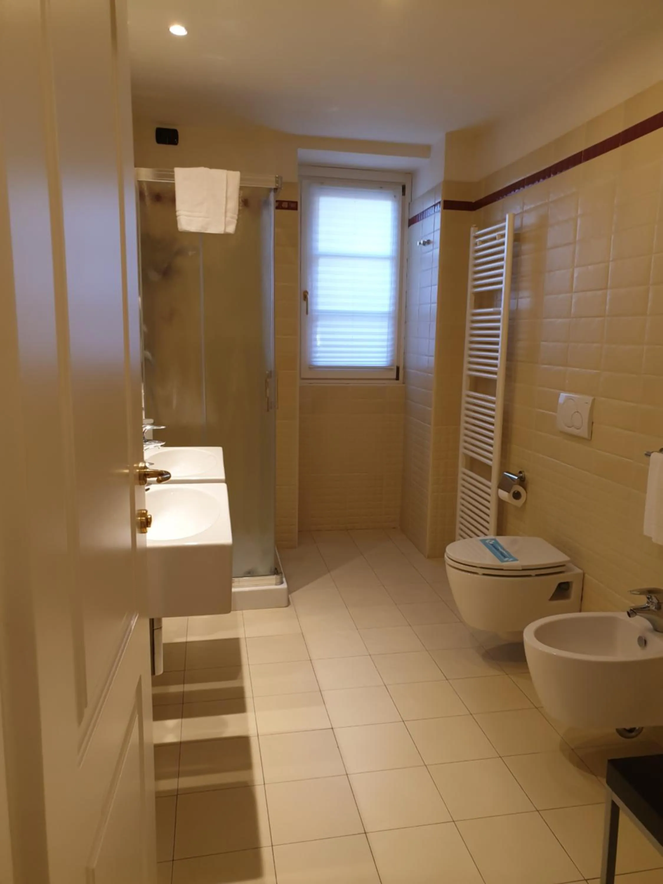 Bathroom in Hotel Residence La Luna Nel Porto