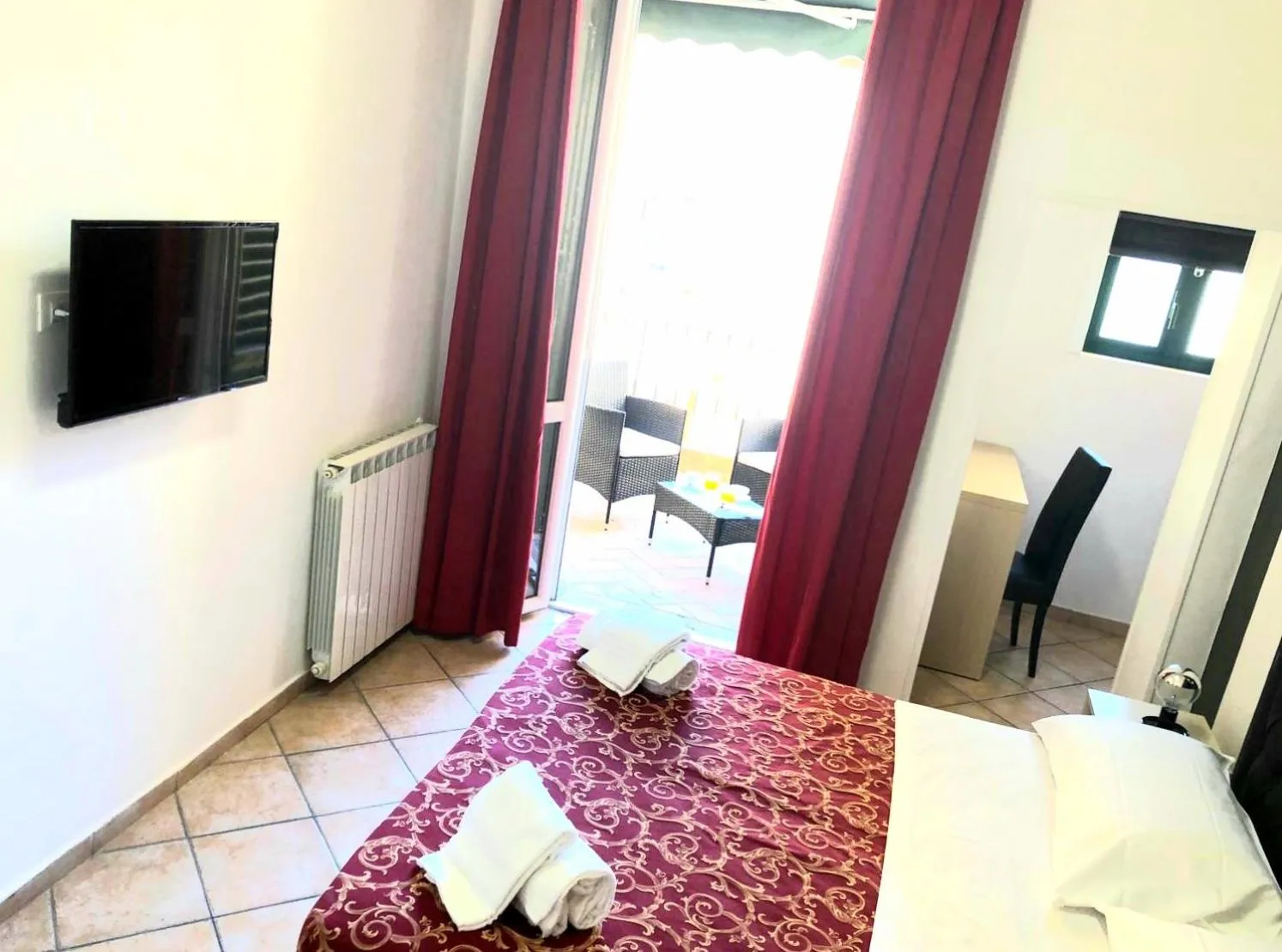 Balcony/Terrace, Bed in B&B La Cittadella