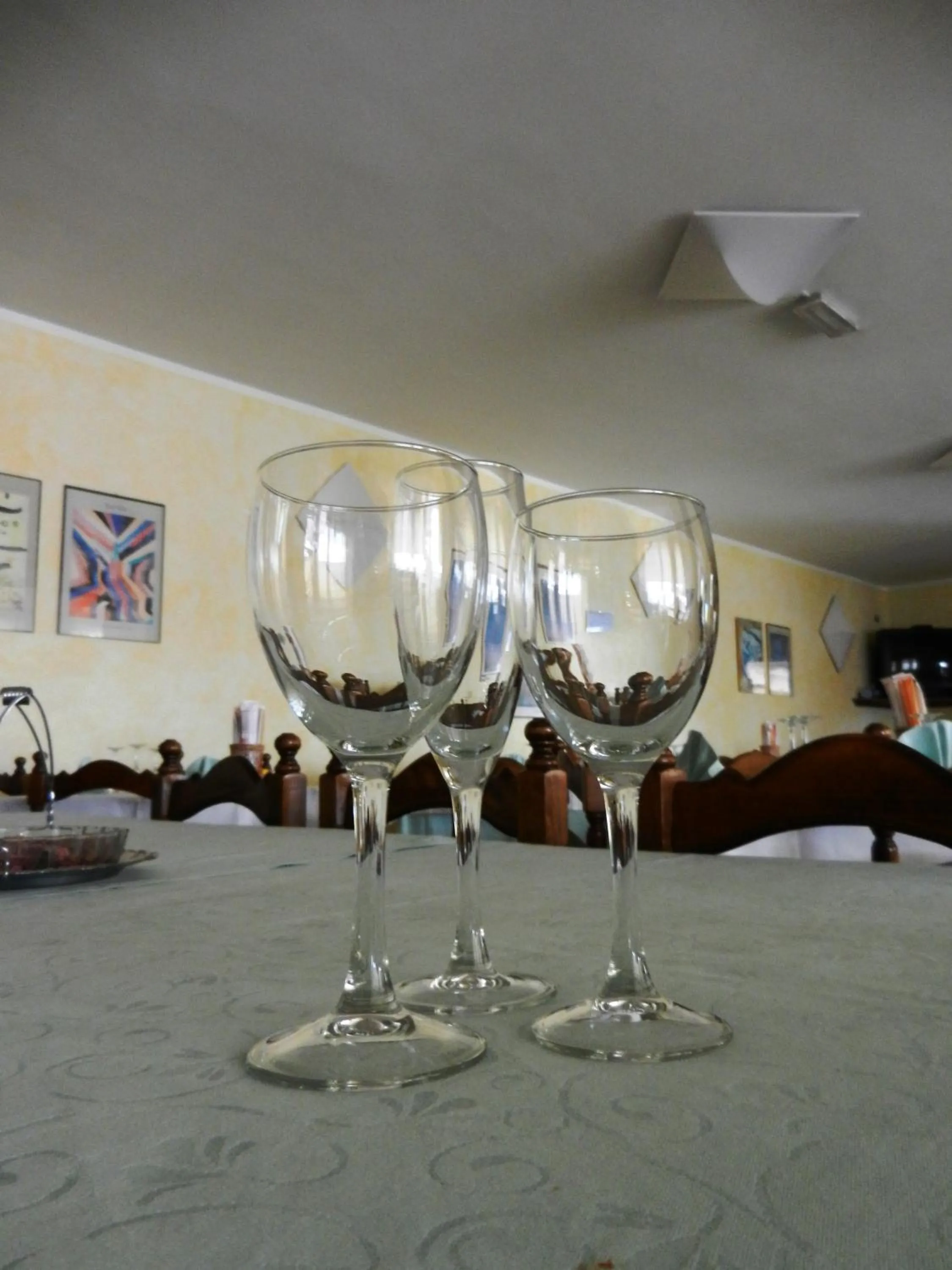 Restaurant/places to eat in Albergo Milano