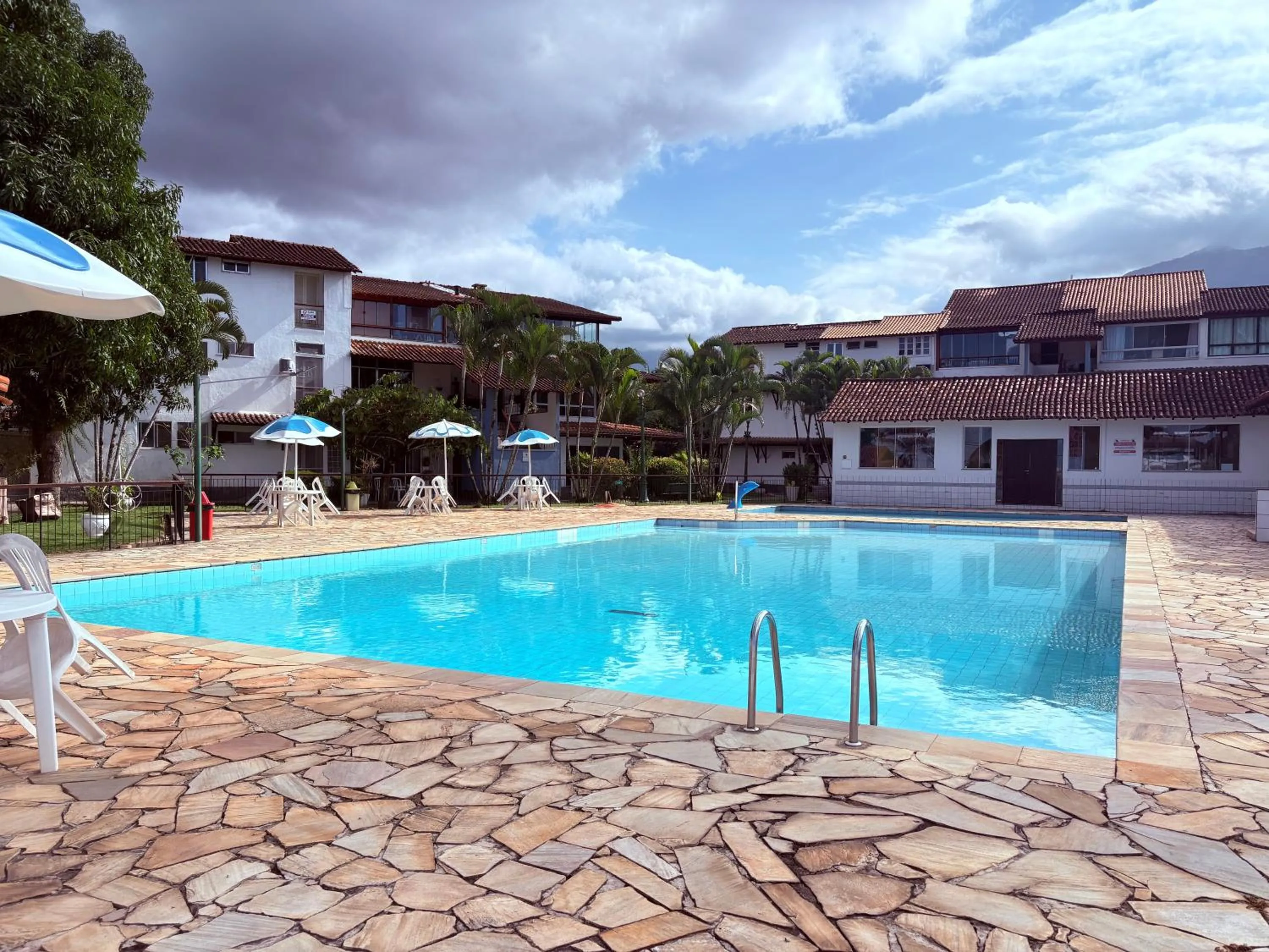 Pool view in Angra TOP1 Praia Piscina Marina 2 quartos