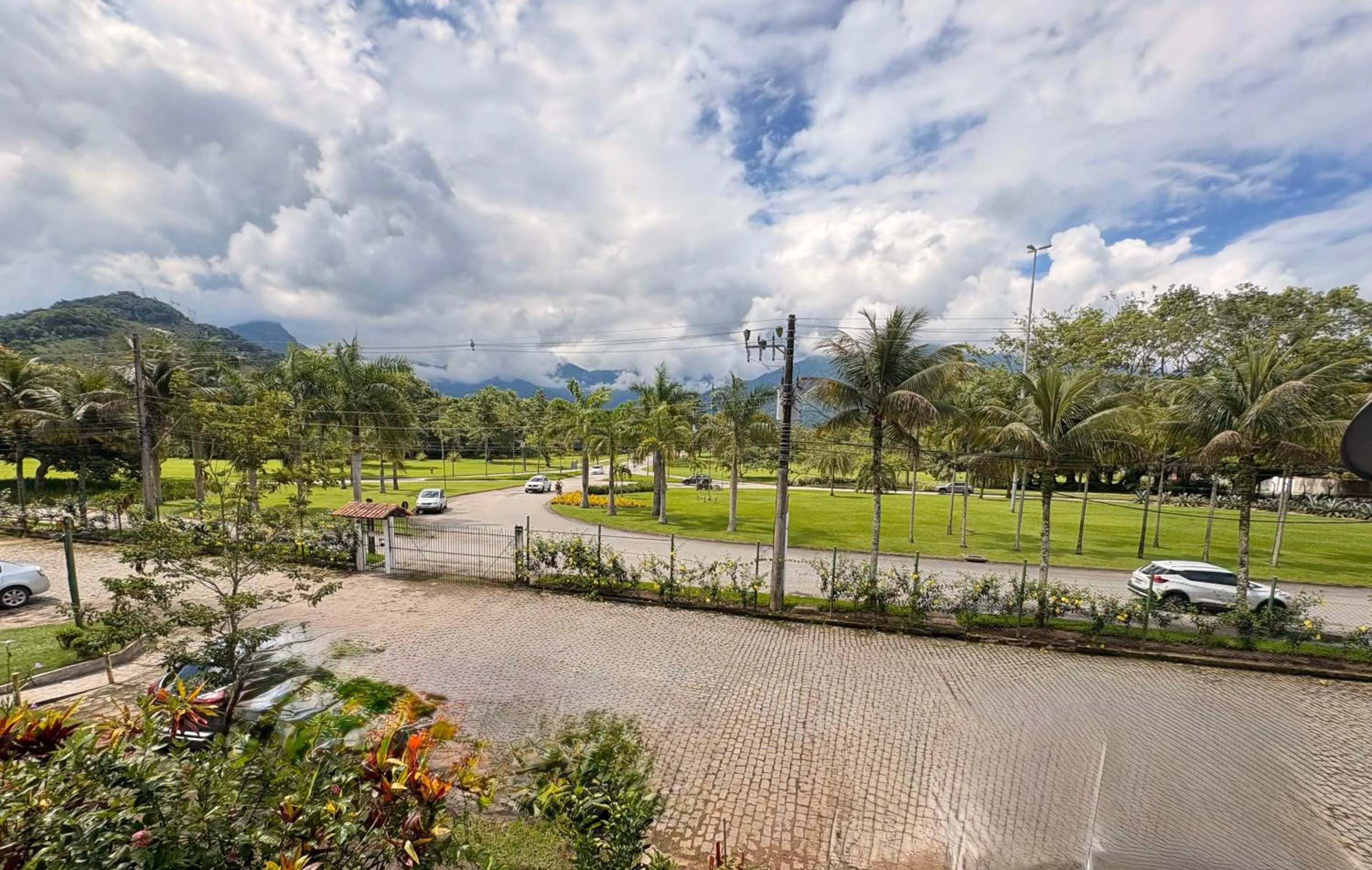 Natural landscape in Angra TOP1 Praia Piscina Marina 2 quartos