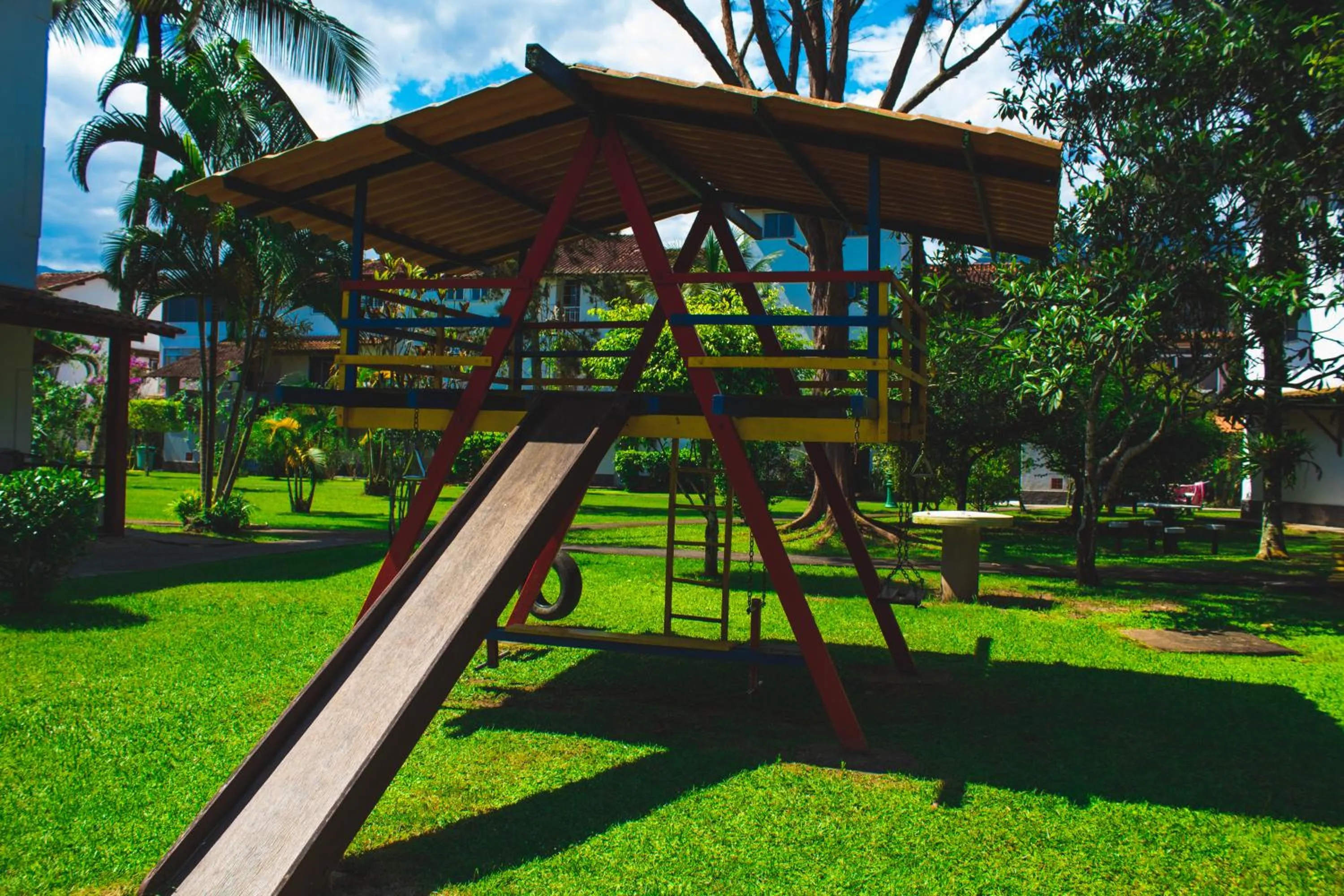 Children play ground in Angra TOP1 Praia Piscina Marina 2 quartos