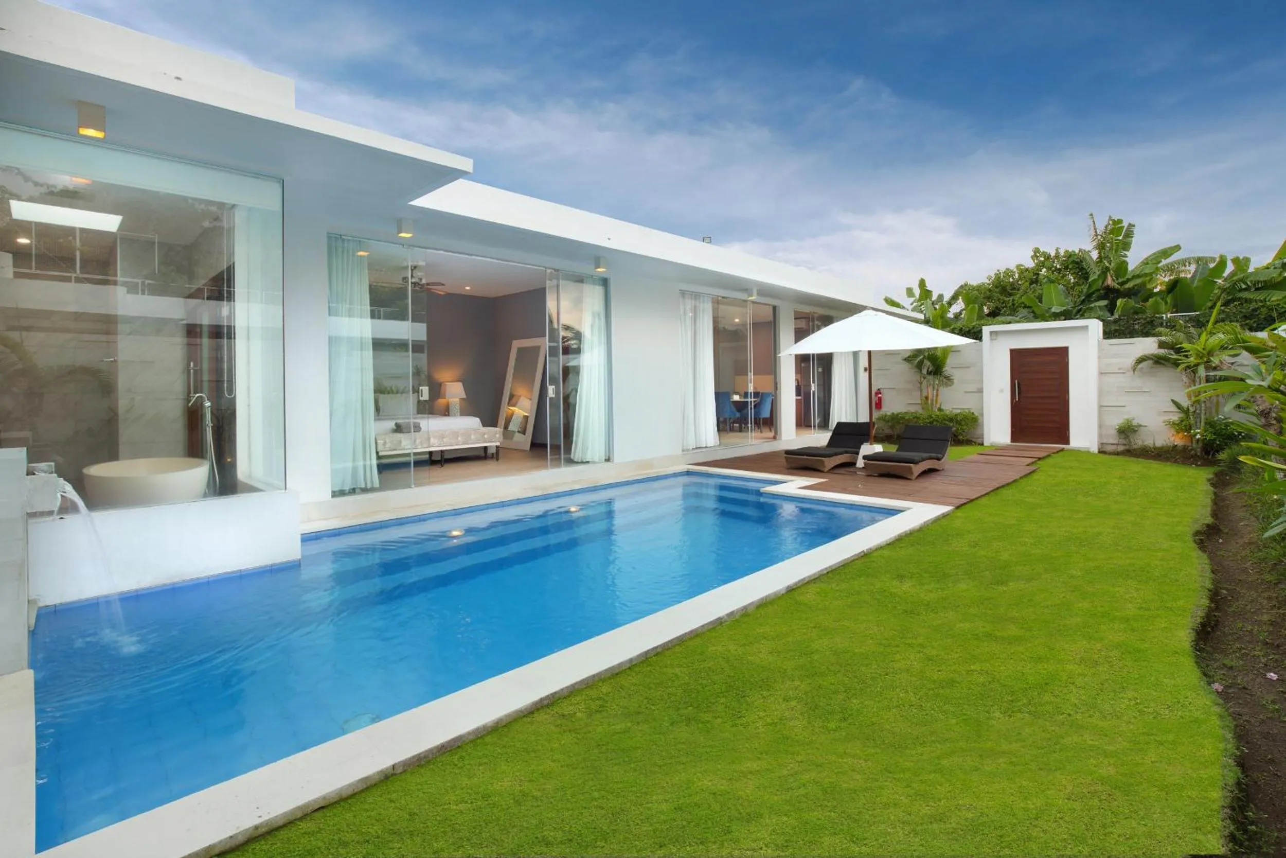 Pool view in The Daha Luxury Villas