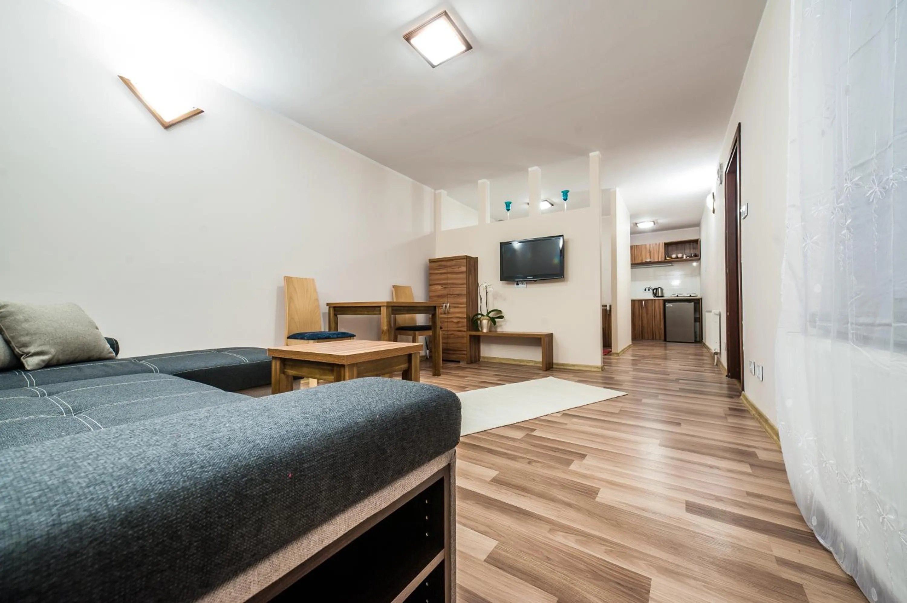 Communal lounge/ TV room in Hotel-24