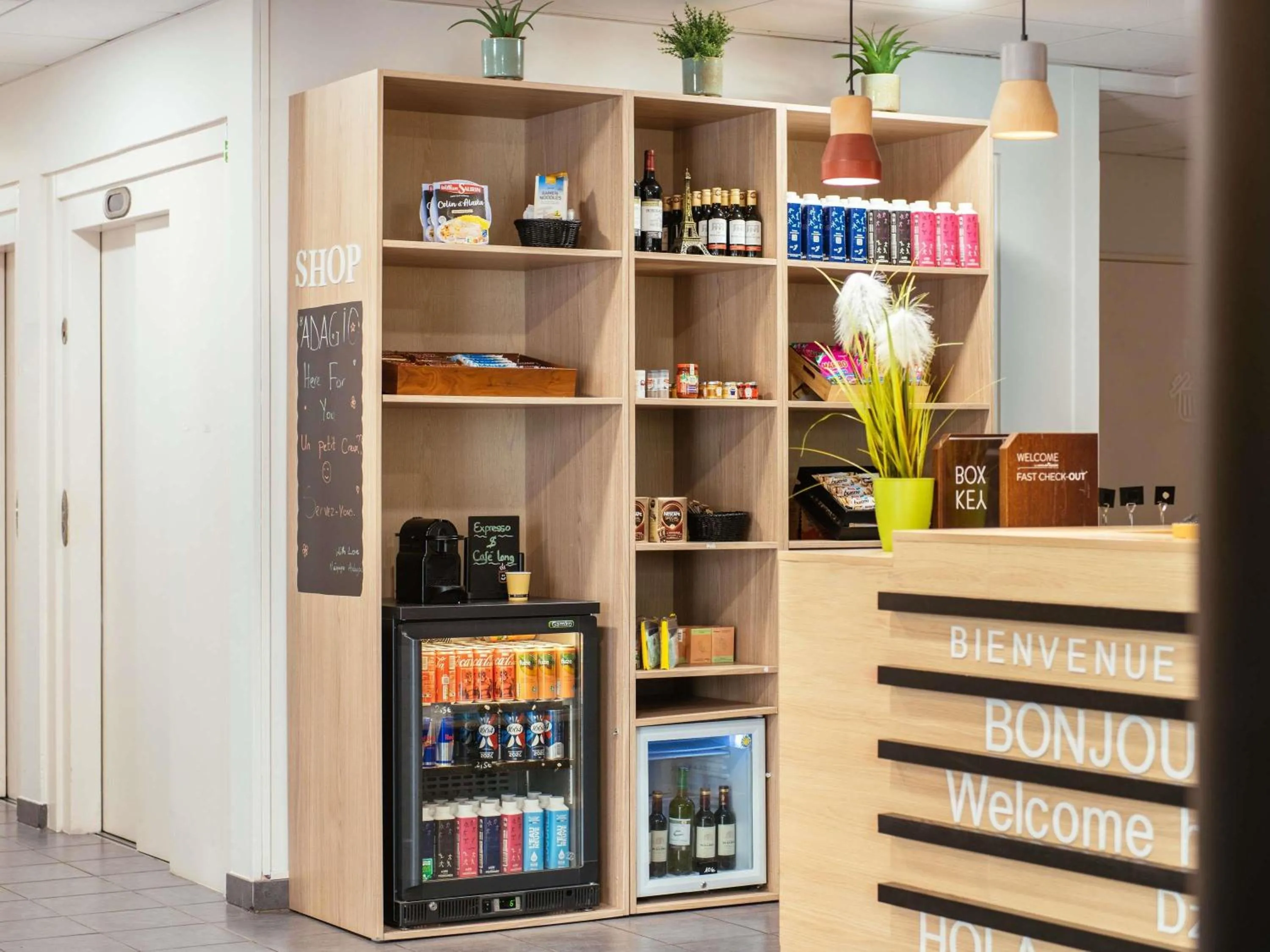 Property building in Aparthotel Adagio Access Paris Asnières