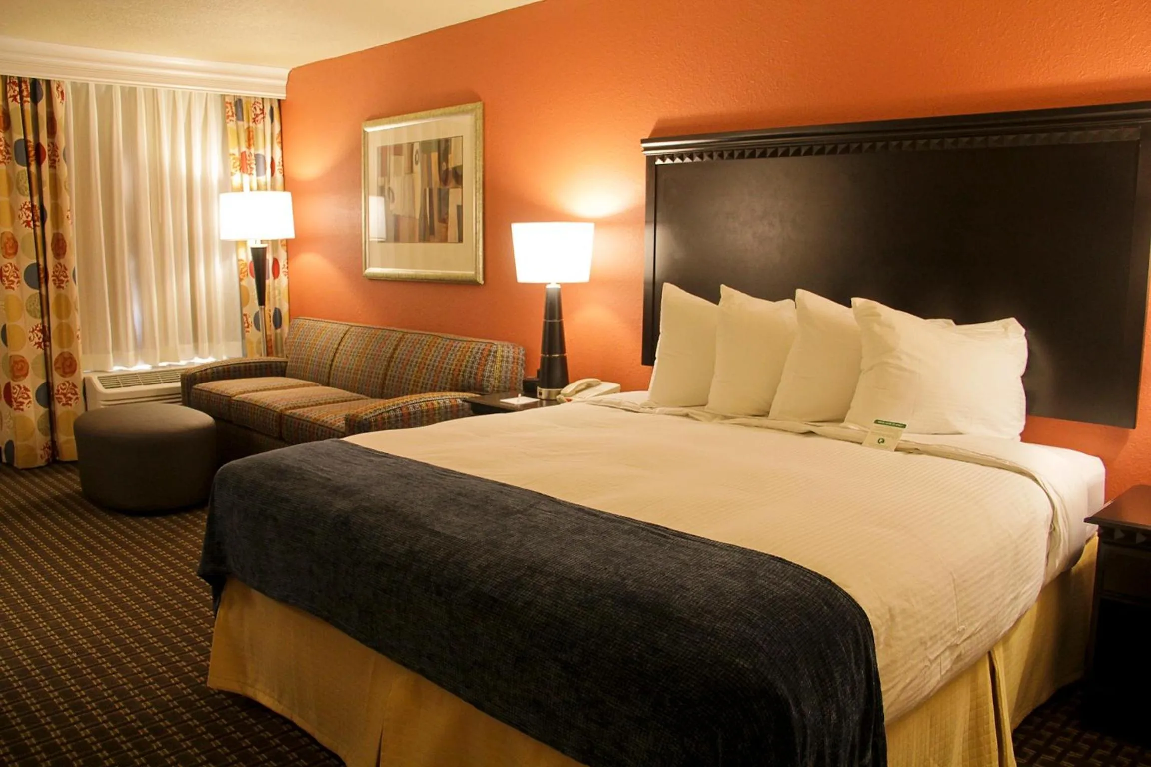 Bedroom, Bed in Decatur Conference Center and Hotel