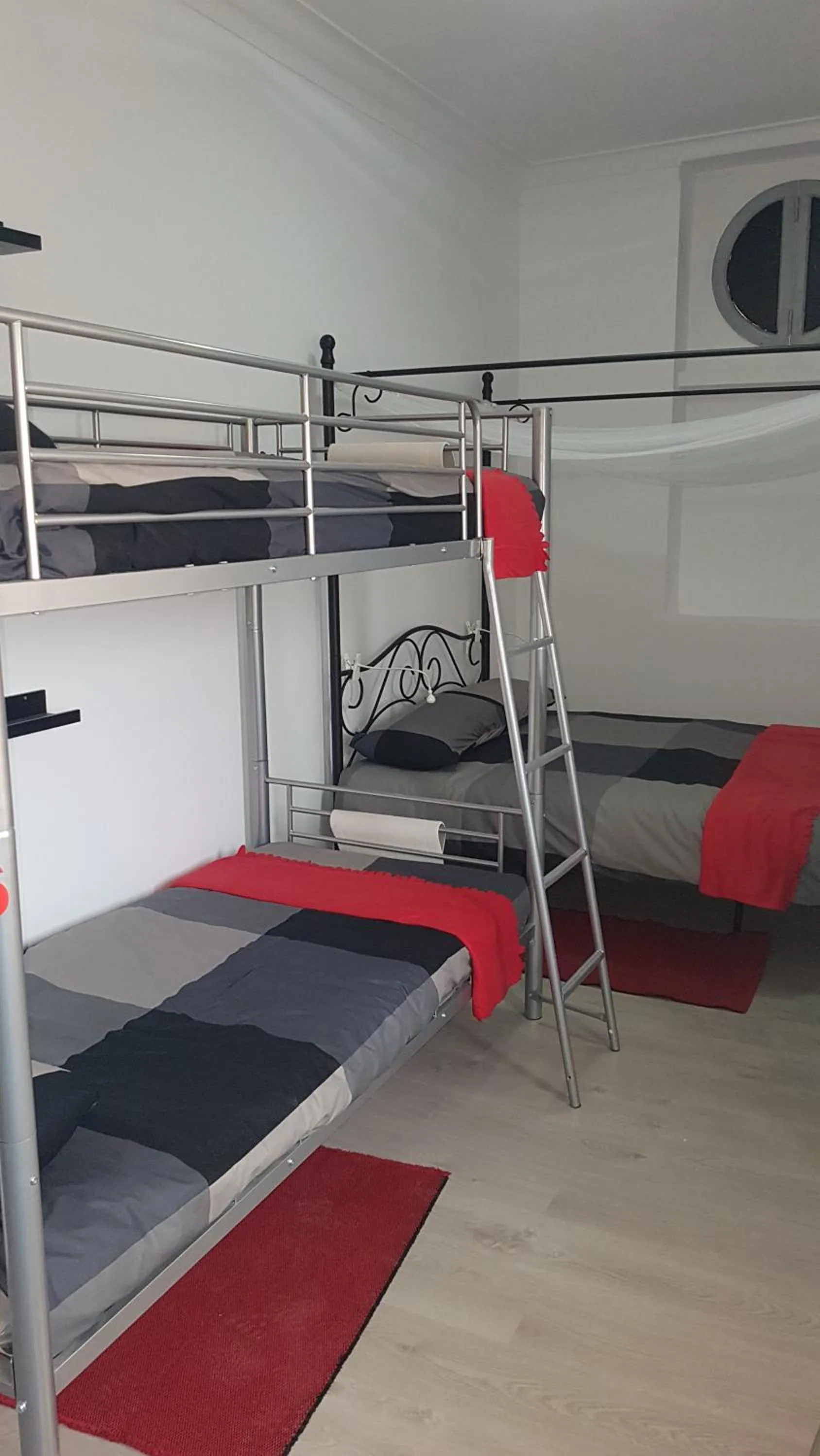 Lisbon Hostel Terminal 3