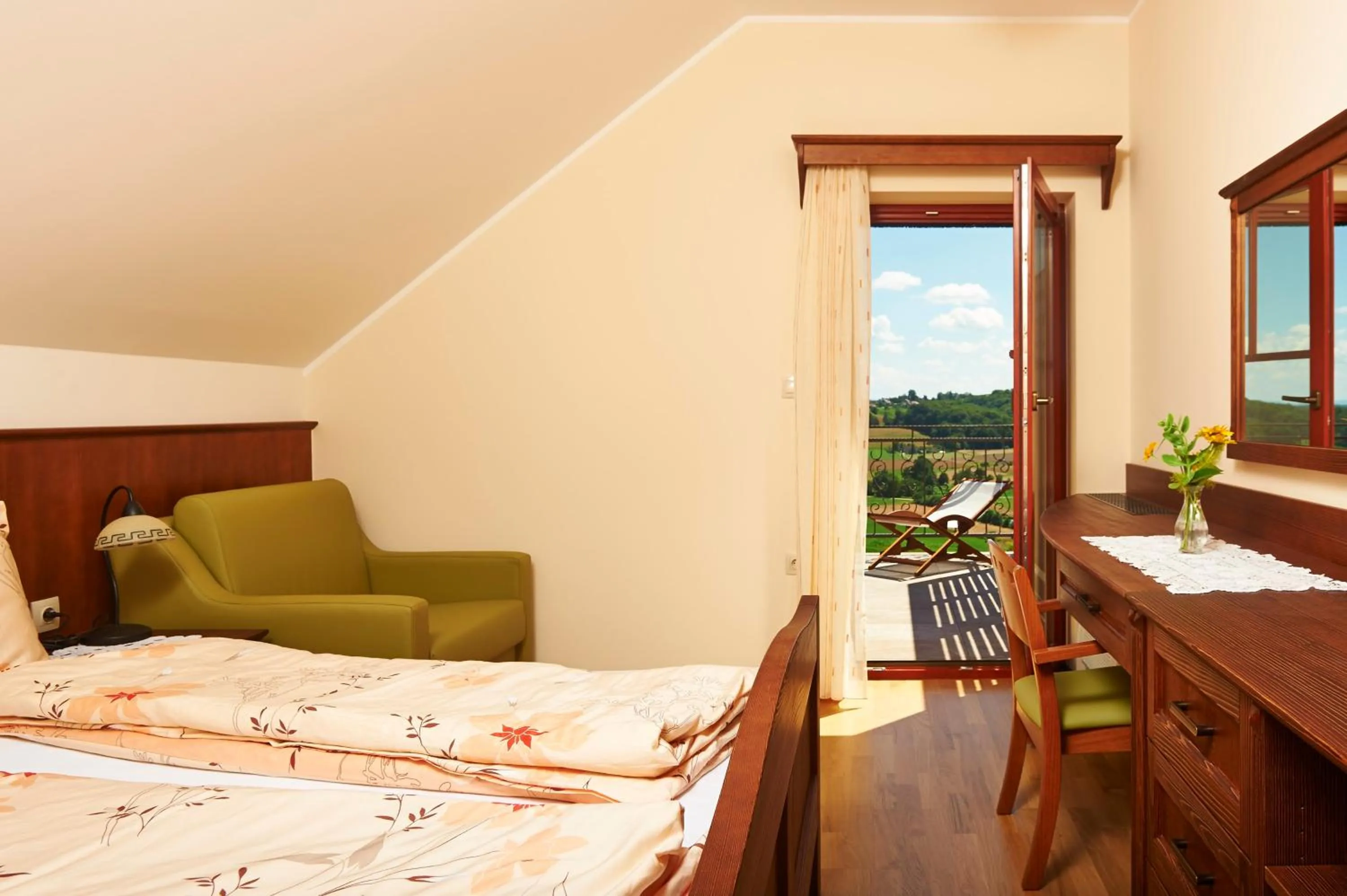 Bedroom, Bed in Tourism Tompa