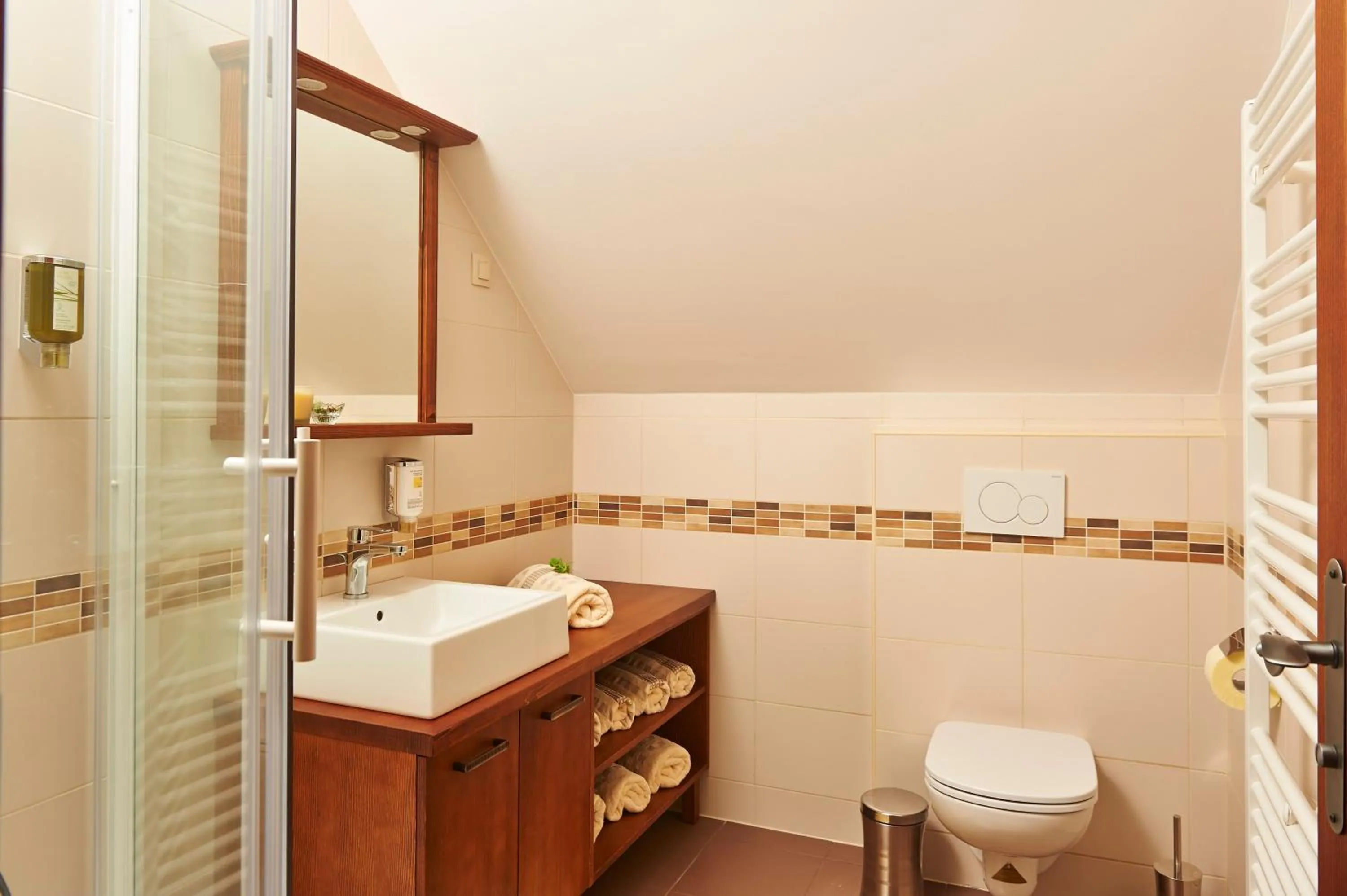 Bathroom in Tourism Tompa