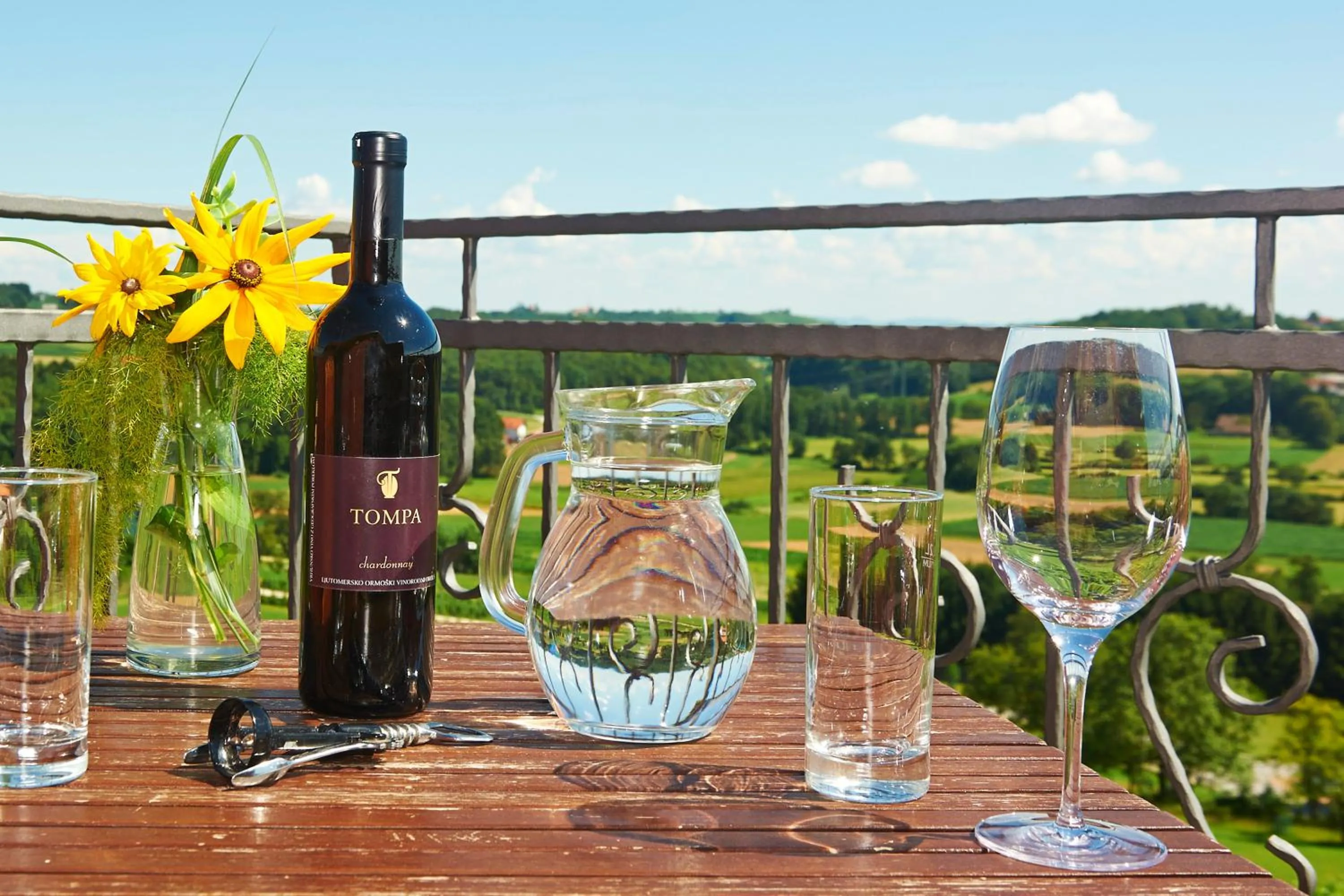 Summer in Tourism Tompa